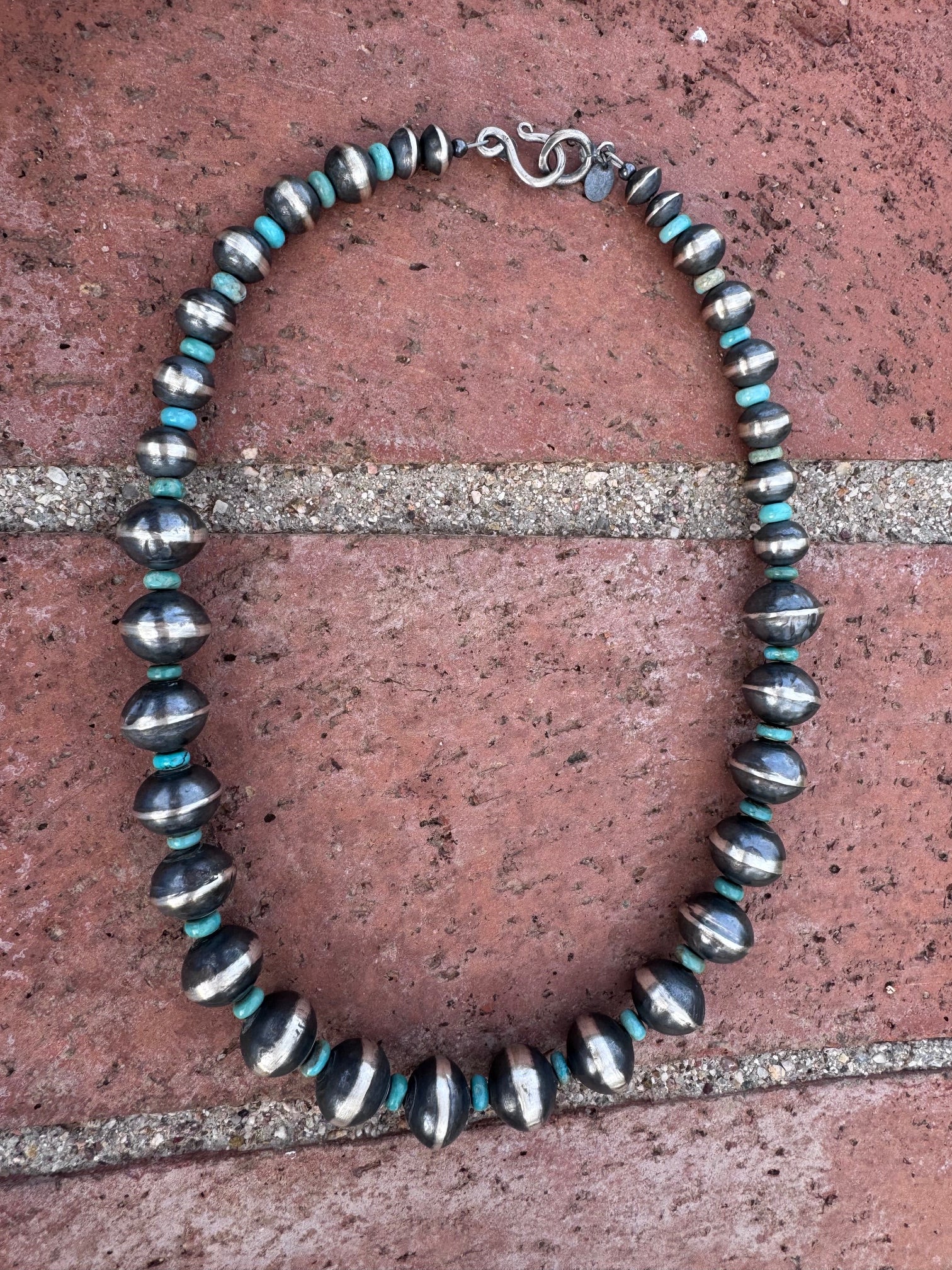 Handcrafted Kingman Turquoise & Sterling Silver Saucer Pearls 8-12mm Beaded Necklace 18"