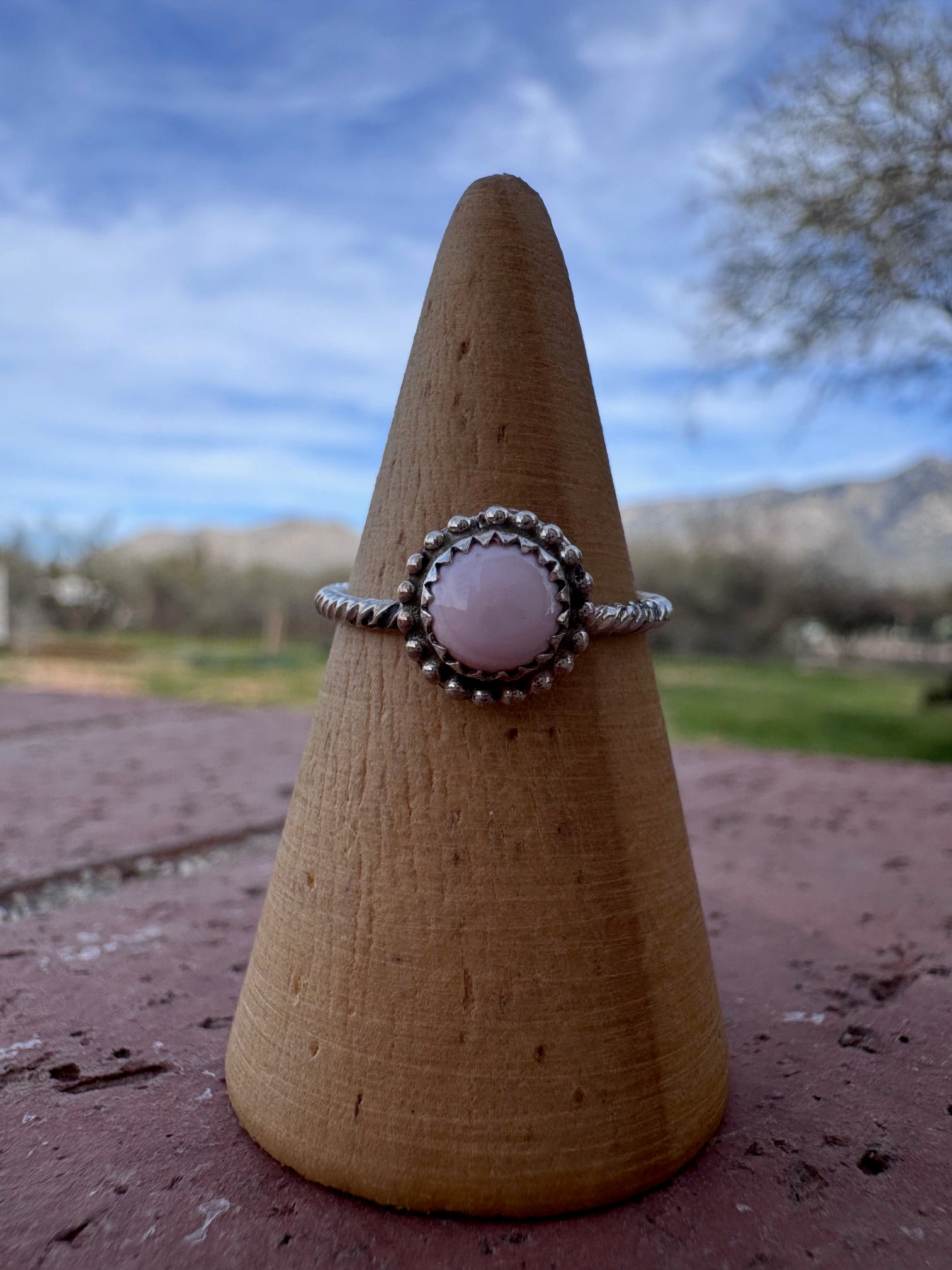 Handcrafted Queen Pink Conch & Sterling Silver Twisted Band Ring