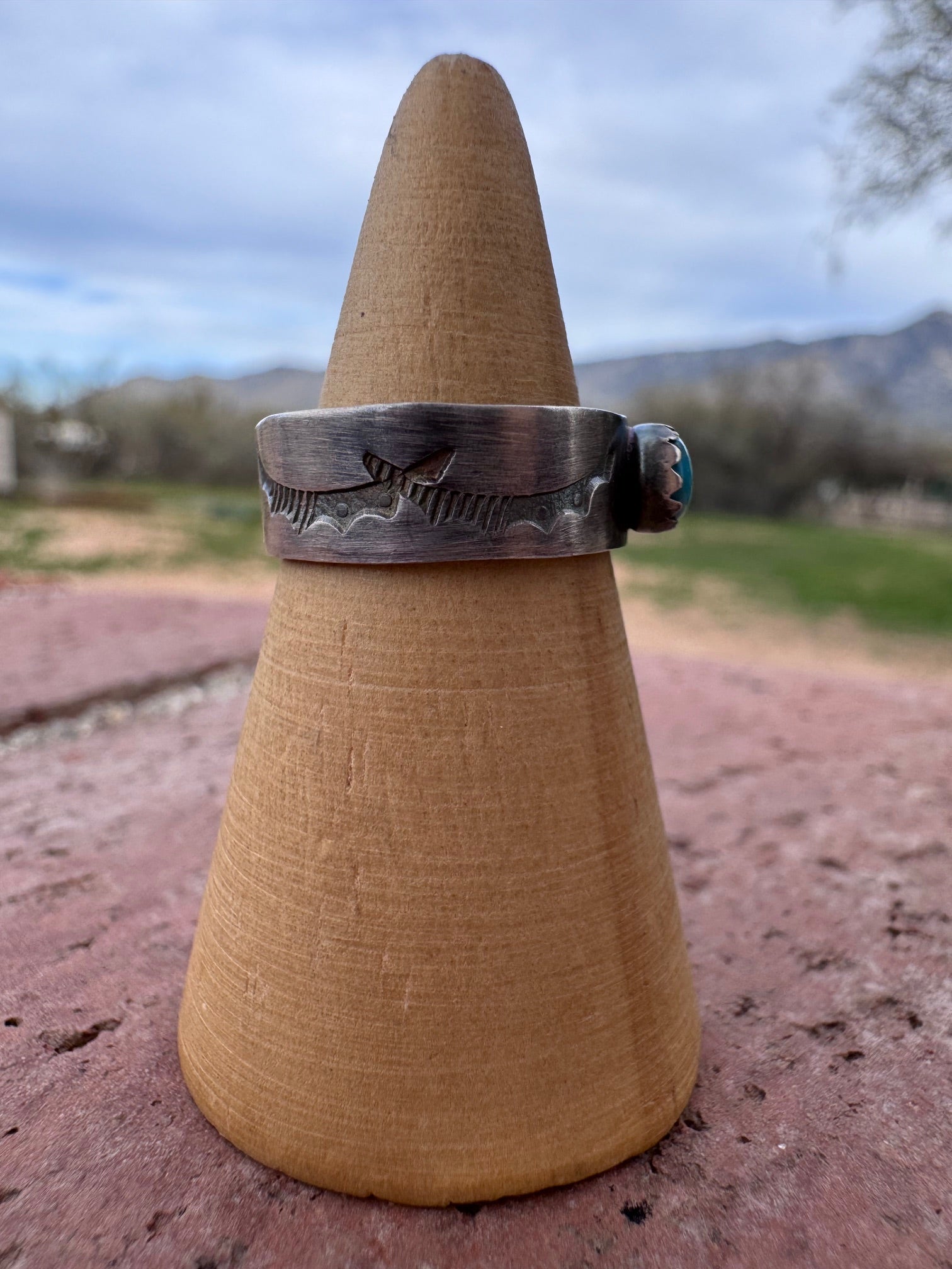 Handcrafted Sterling Silver Kingman Turquoise Band Ring size 5.5