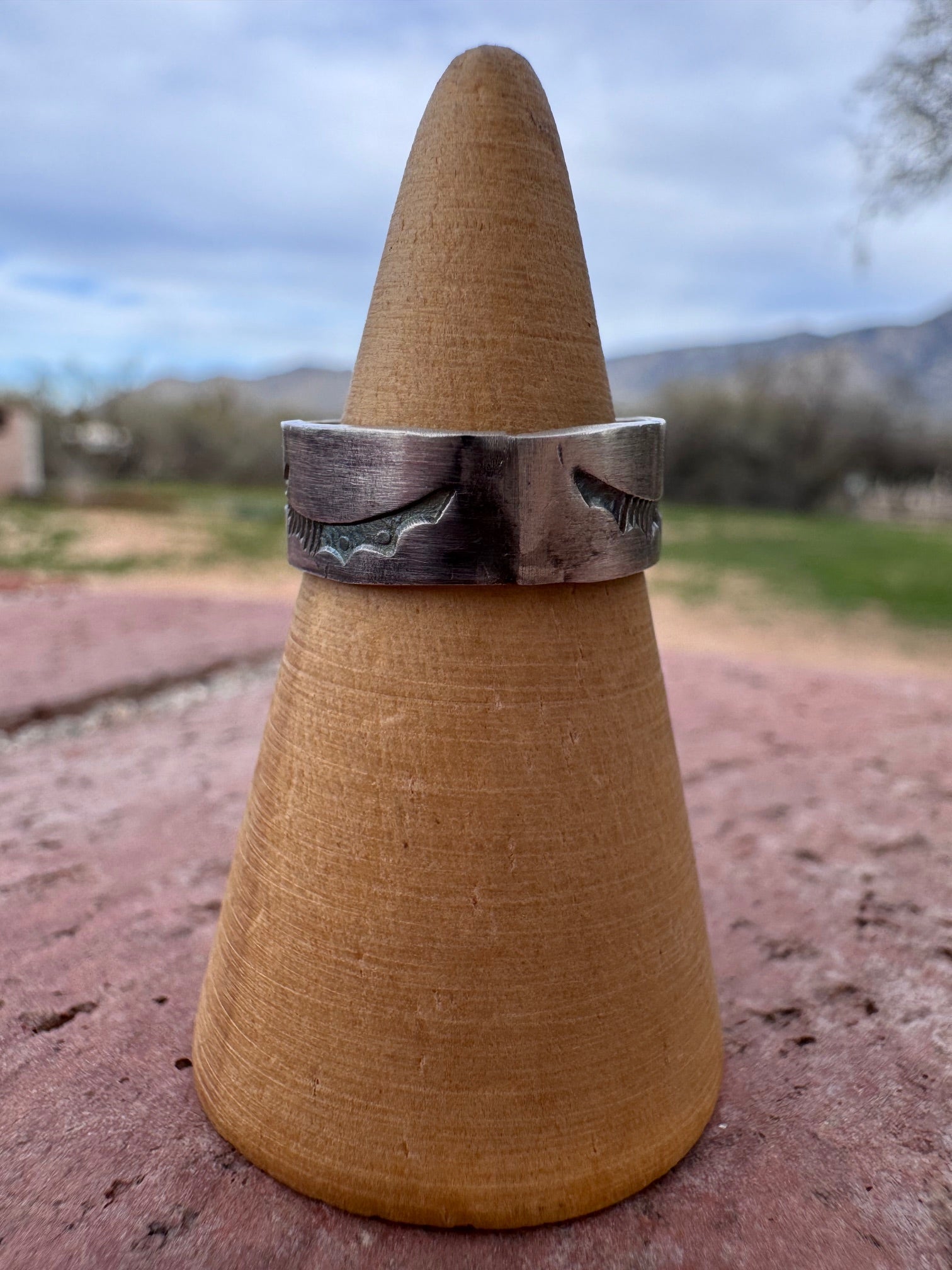 Handcrafted Sterling Silver Kingman Turquoise Band Ring size 5.5