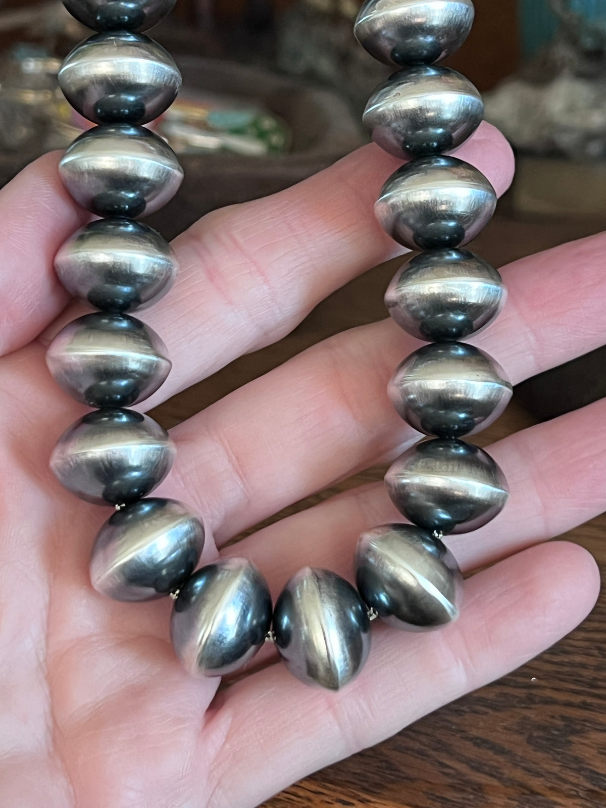 Vinita Cowboy Handmade 17.8mm Sterling Silver Saucer Pearl Beaded Necklace