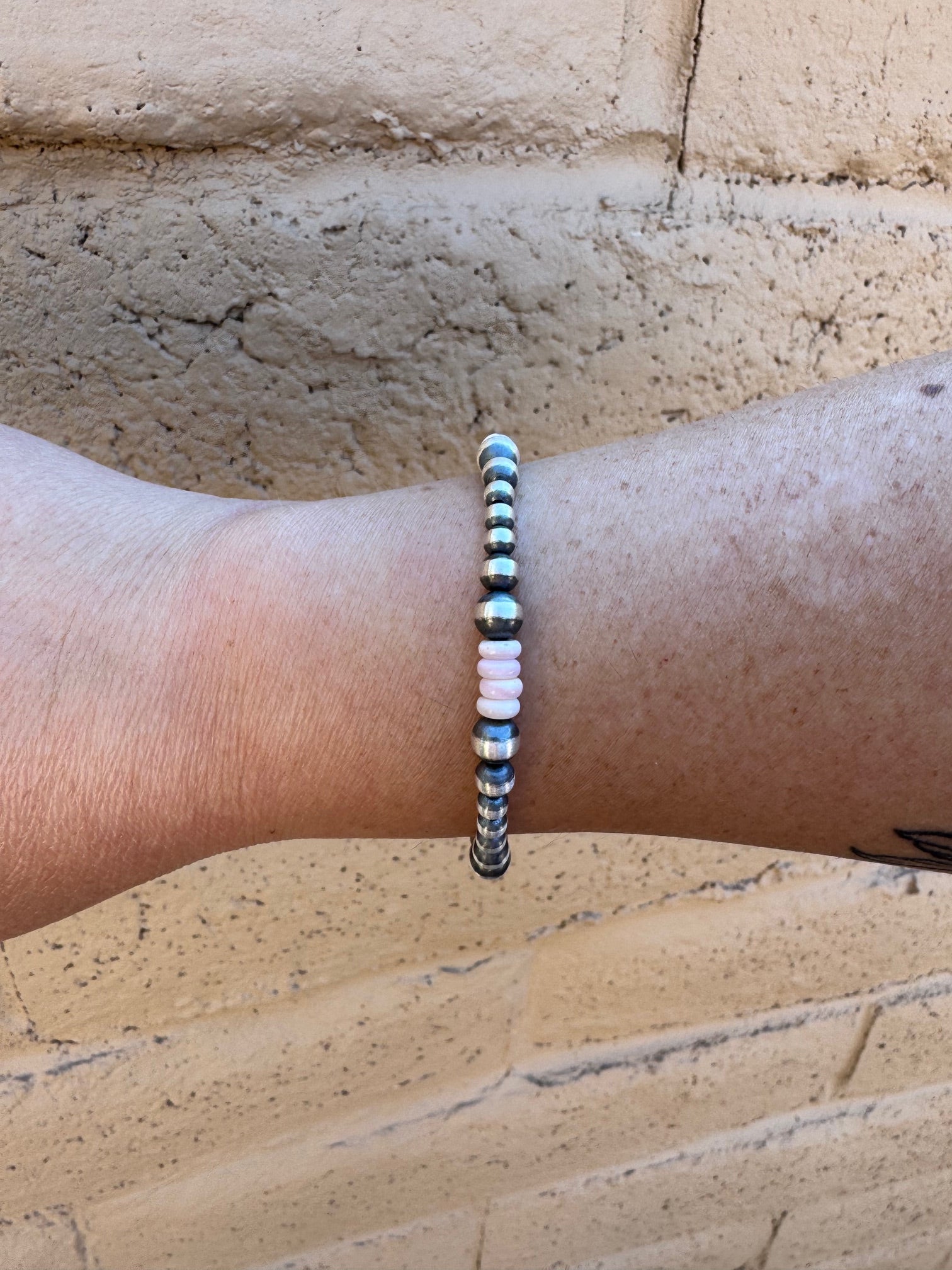 Handcrafted Pink Conch & Sterling Silver 4-6mm Beaded Bracelet 7.5"