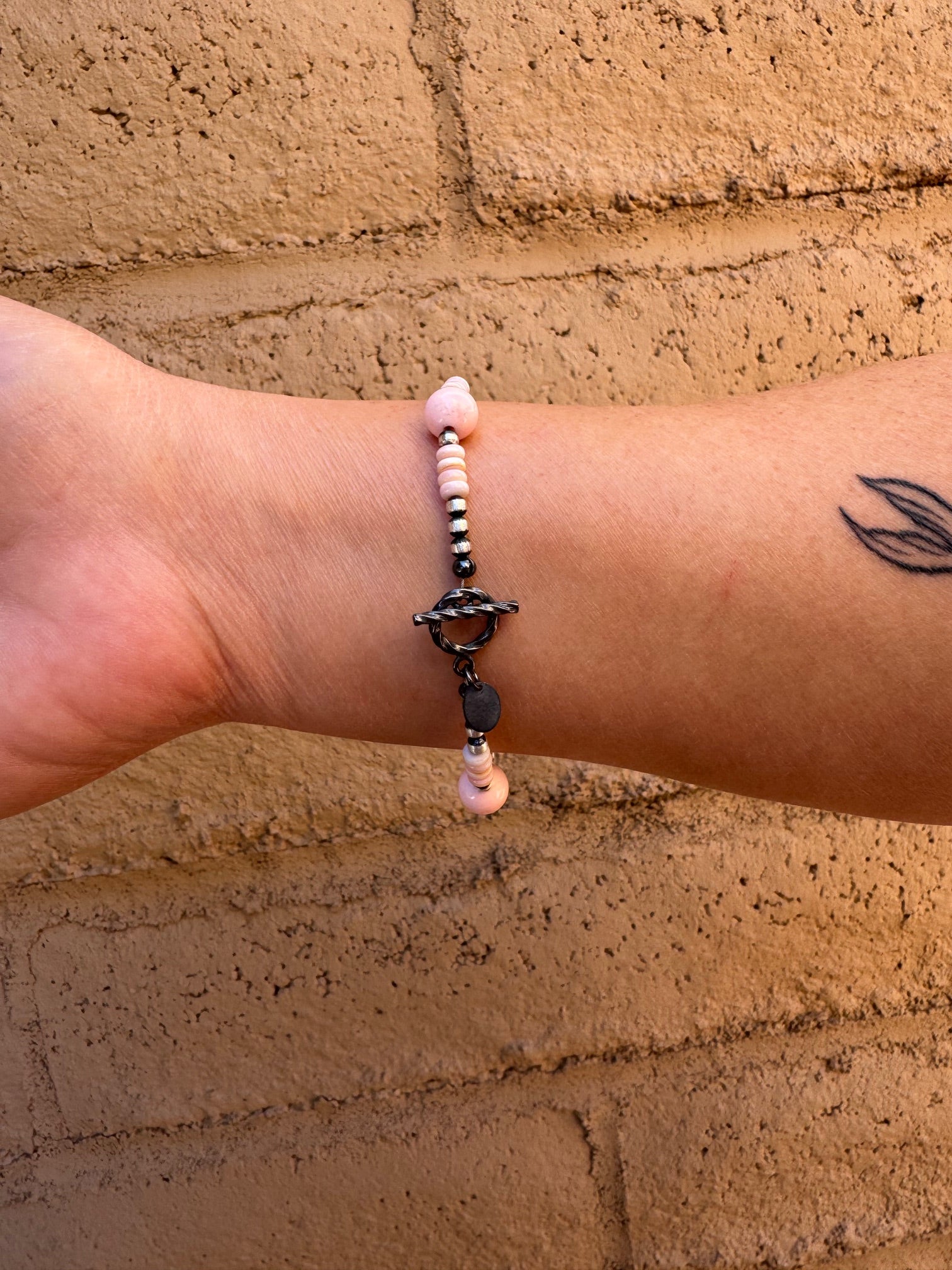 Handcrafted Pink Conch & Sterling Silver 3-5mm Beaded Bracelet 7.5"