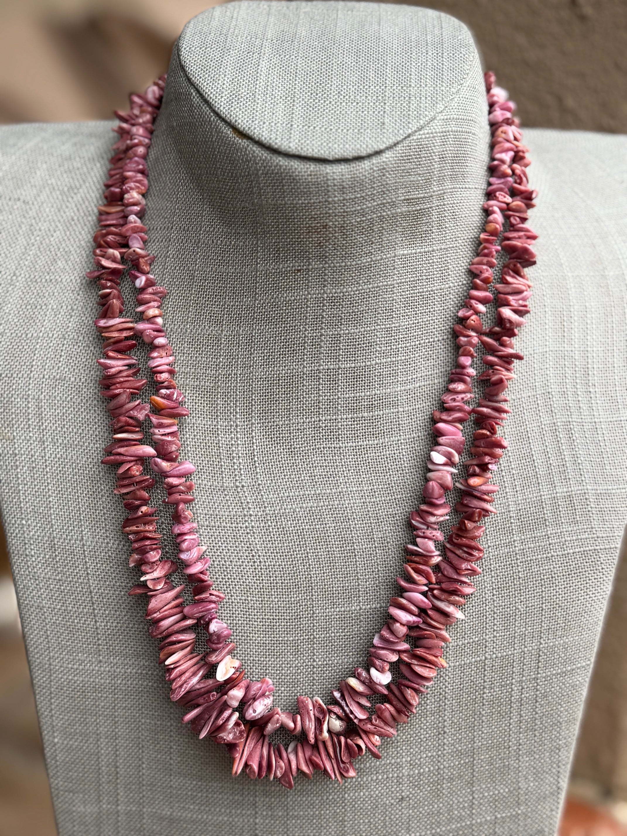 Handcrafted Purple Spiny Oyster Beaded Necklace 24"