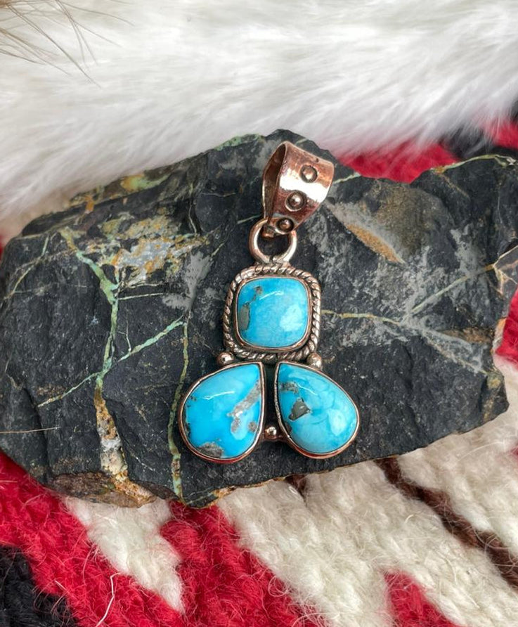 Handmade Copper Sierra Bella Turquoise Pendant