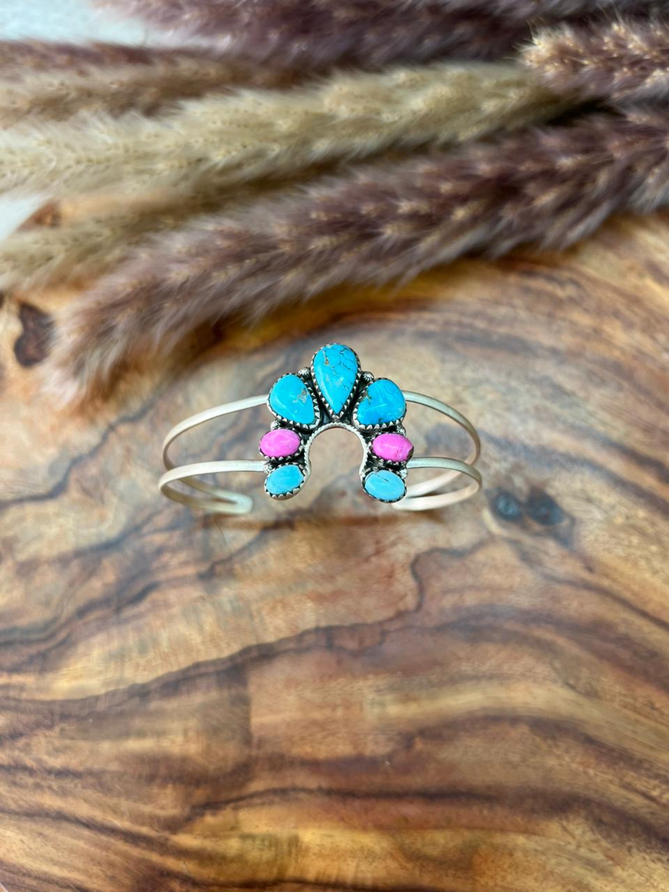Handmade Sterling Silver Sierra Bella Turquoise with Cotton Candy Collection: Naja Cuff Bracelet "Signed Nizhoni" (8)