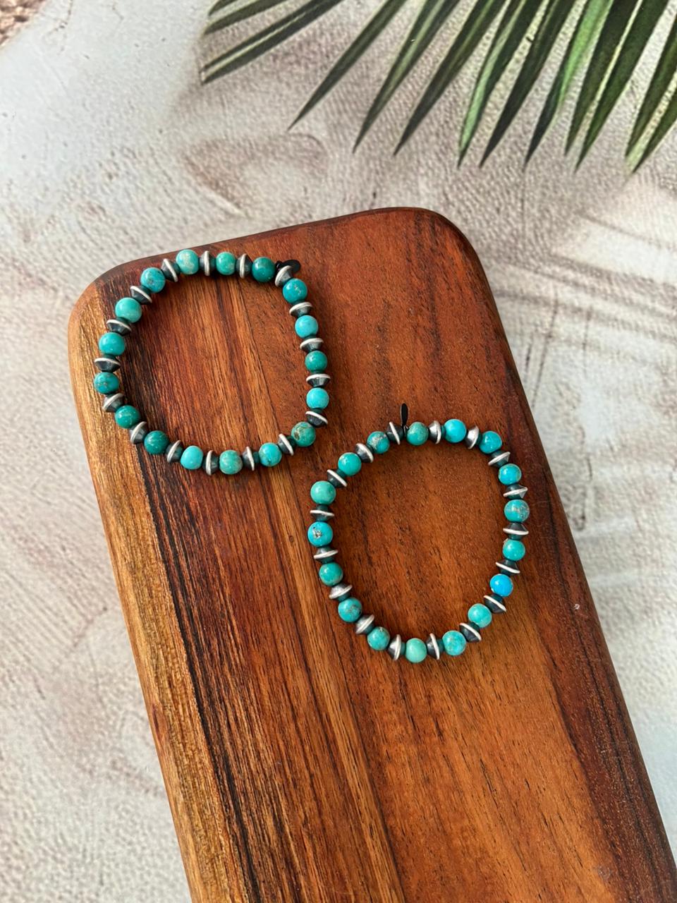 Handmade Sterling Silver Kingman Turquoise Stretchy Beaded Bracelet