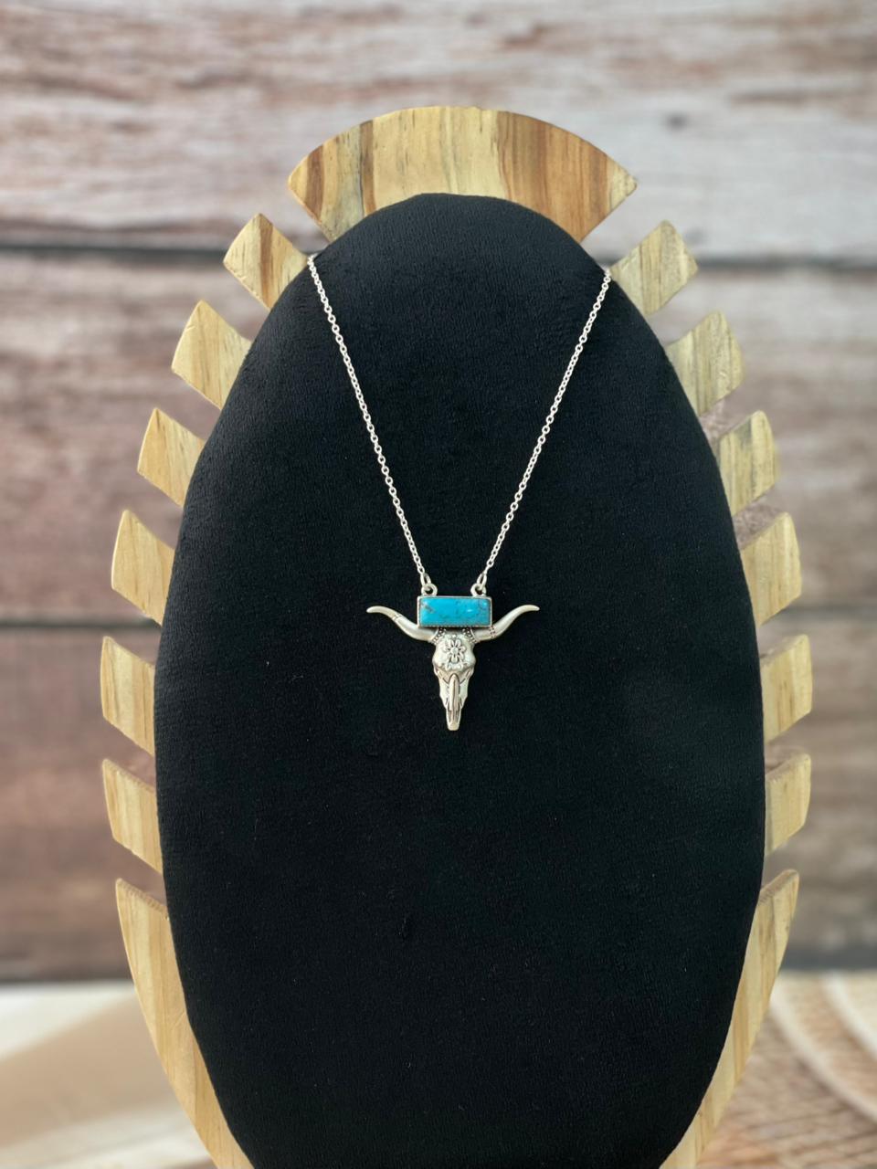 Handmade Sterling Silver Kingman Turquoise Bull Head Necklace Signed Nizhoni