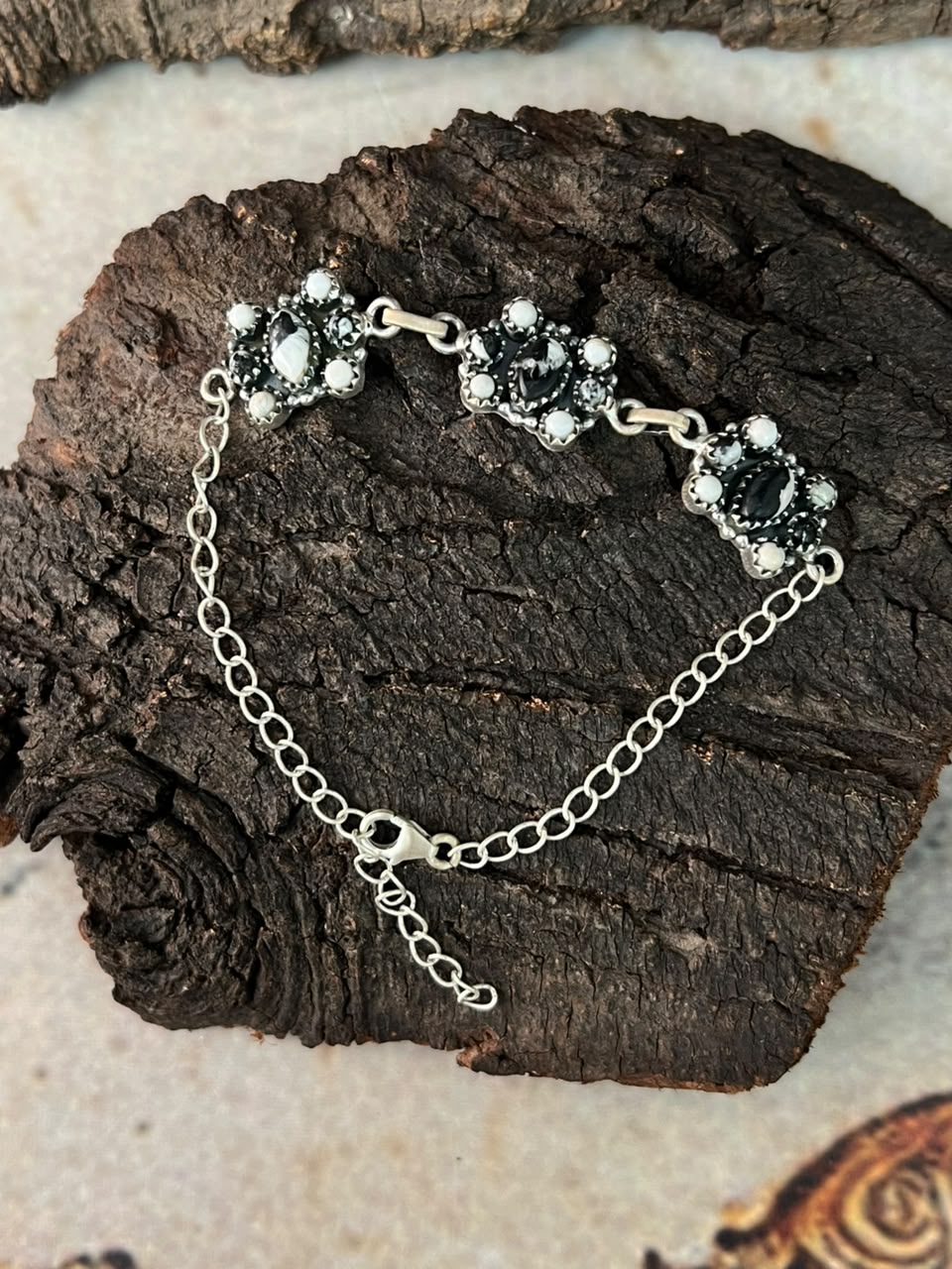 Handmade Sterling Silver White Buffalo Chain Bracelet Signed Nizhoni