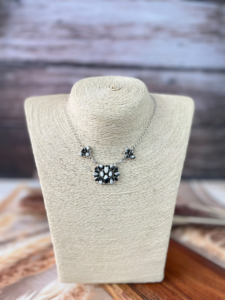 Handmade Sterling Silver White Buffalo Necklace Signed Nizhoni