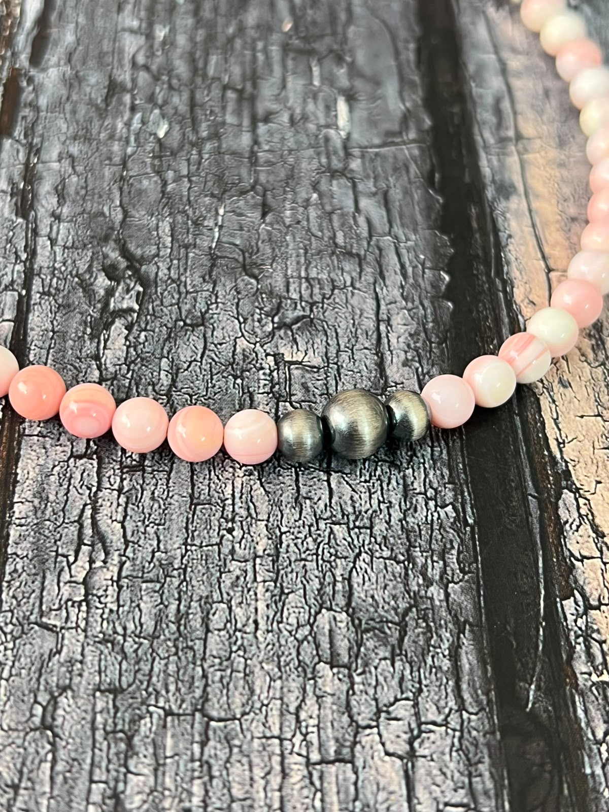 Handmade Sterling Silver Queen Pink Conch Collection: Beaded Necklace Signed Nizhoni