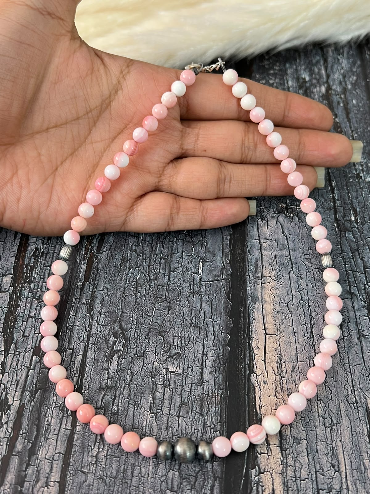 Handmade Sterling Silver Queen Pink Conch Collection: Beaded Necklace Signed Nizhoni