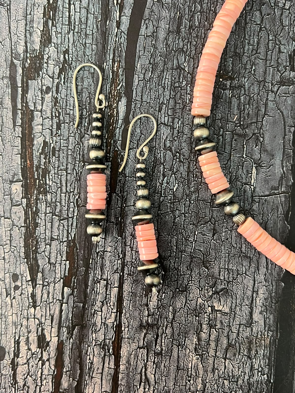Handmade Sterling Silver Queen Pink Conch Collection: Beaded Necklace and Earrings Set Signed Nizhoni (1)