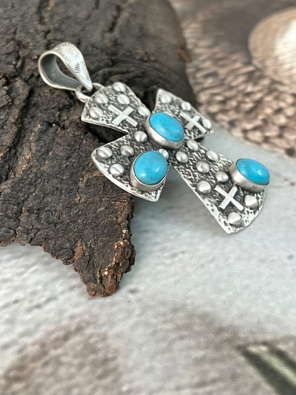Handmade Sterling Silver Kingman Turquoise Cross Pendant Signed Nizhoni (4)