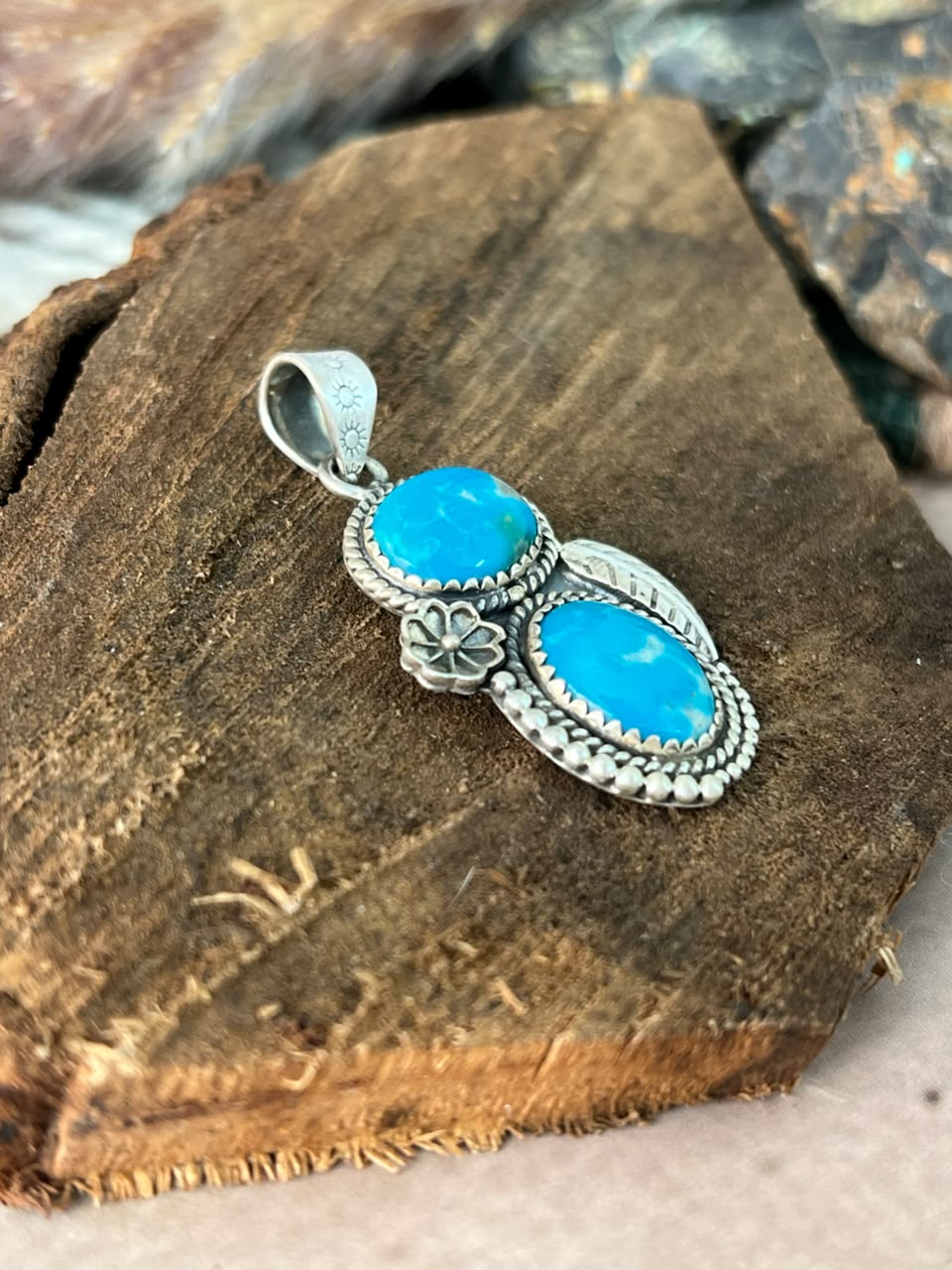 Handmade Sterling Silver Hardy Pit Collection: Pendant Signed Nizhoni