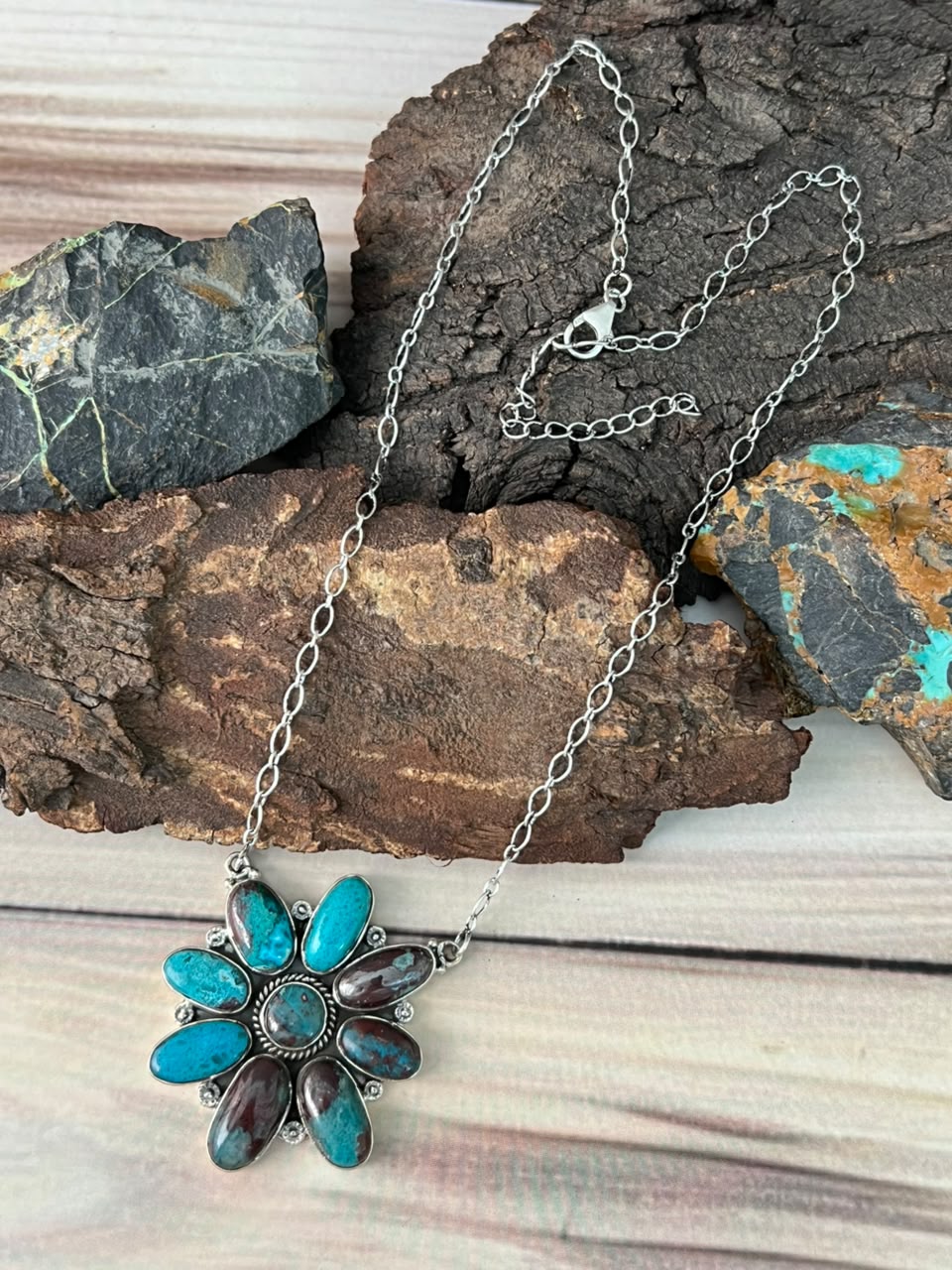 Handmade Sterling Silver Gem Silica Collection: Necklace Signed Nizhoni