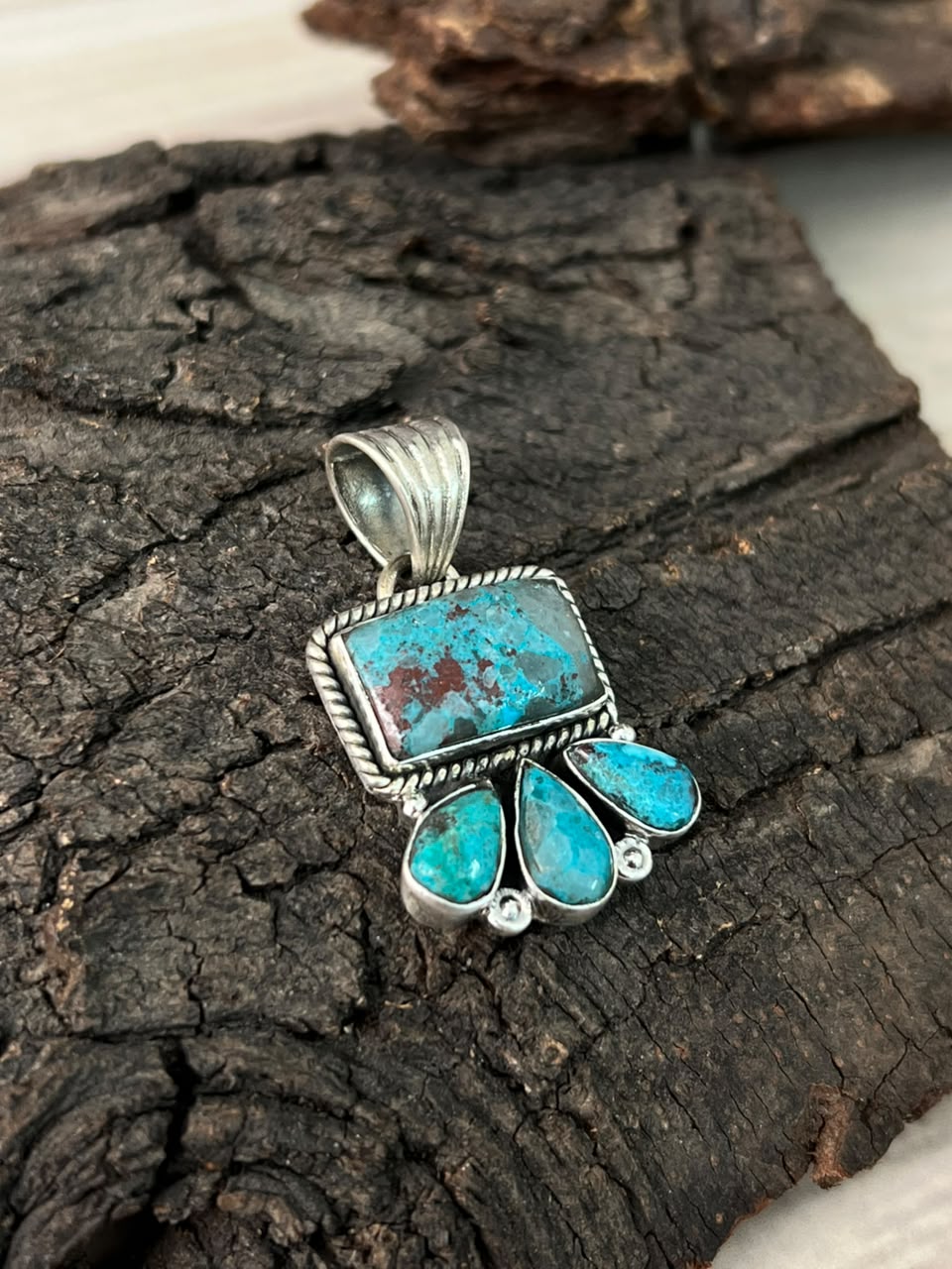 Handmade Sterling Silver Gem Silica Collection: Pendant Signed Nizhoni