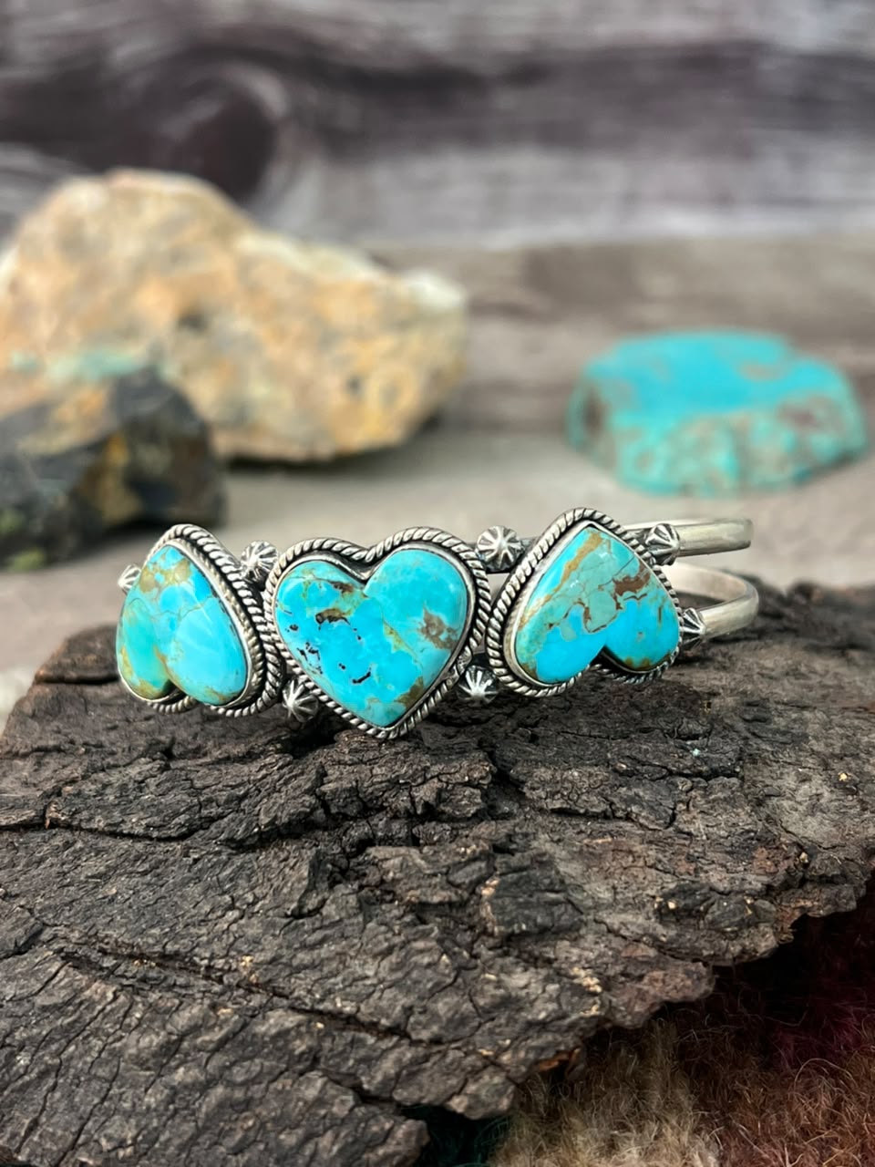 Handmade Sterling Silver Kingman Turquoise Cuff Heart Bracelet Signed Nizhoni (1)