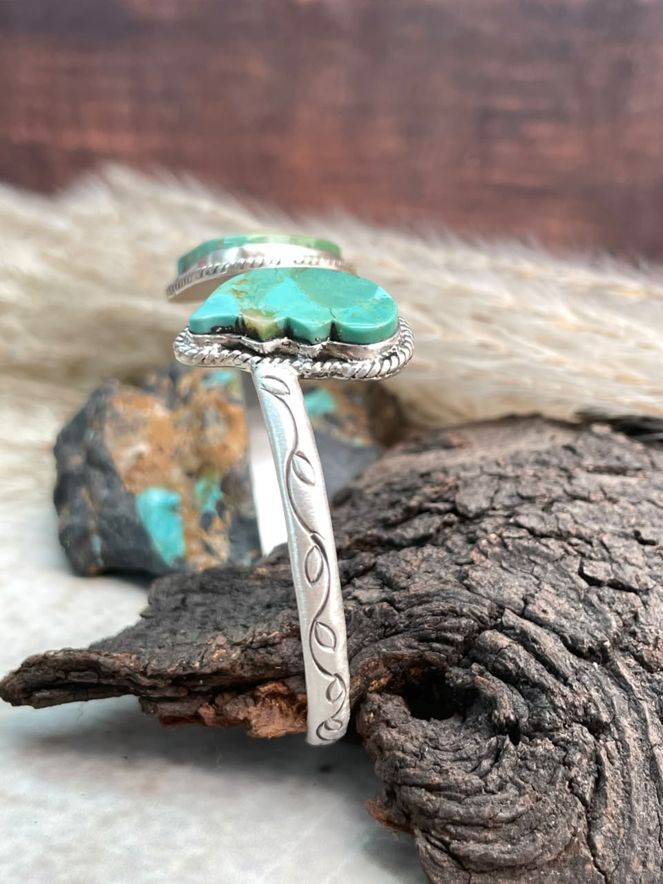 Handmade Sterling Silver Kingman Turquoise Cuff Bracelet Signed Nizhoni