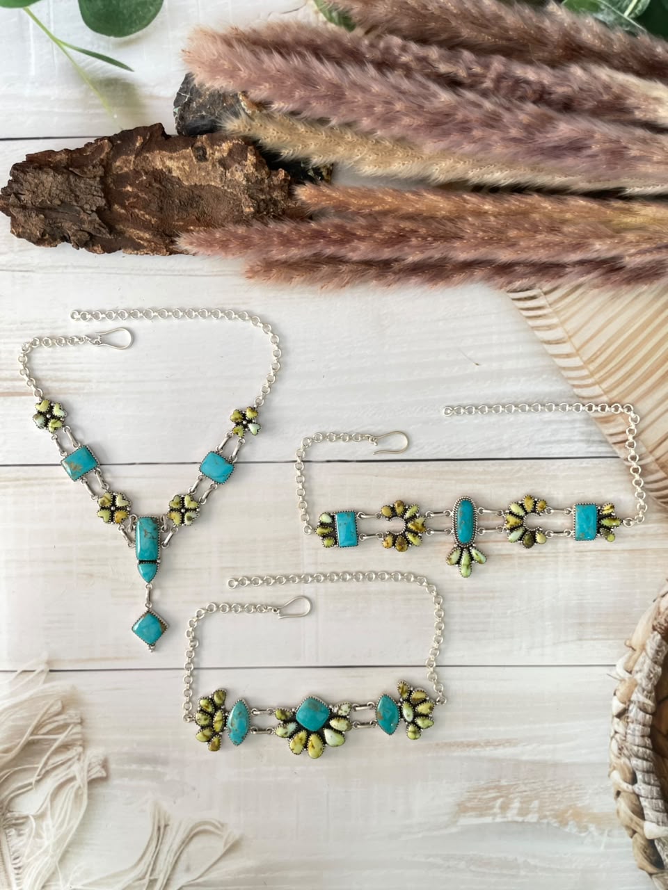 Handmade Sterling Silver Tyrone with Palomino Turquoise Choker Necklace Signed Nizhoni (9)