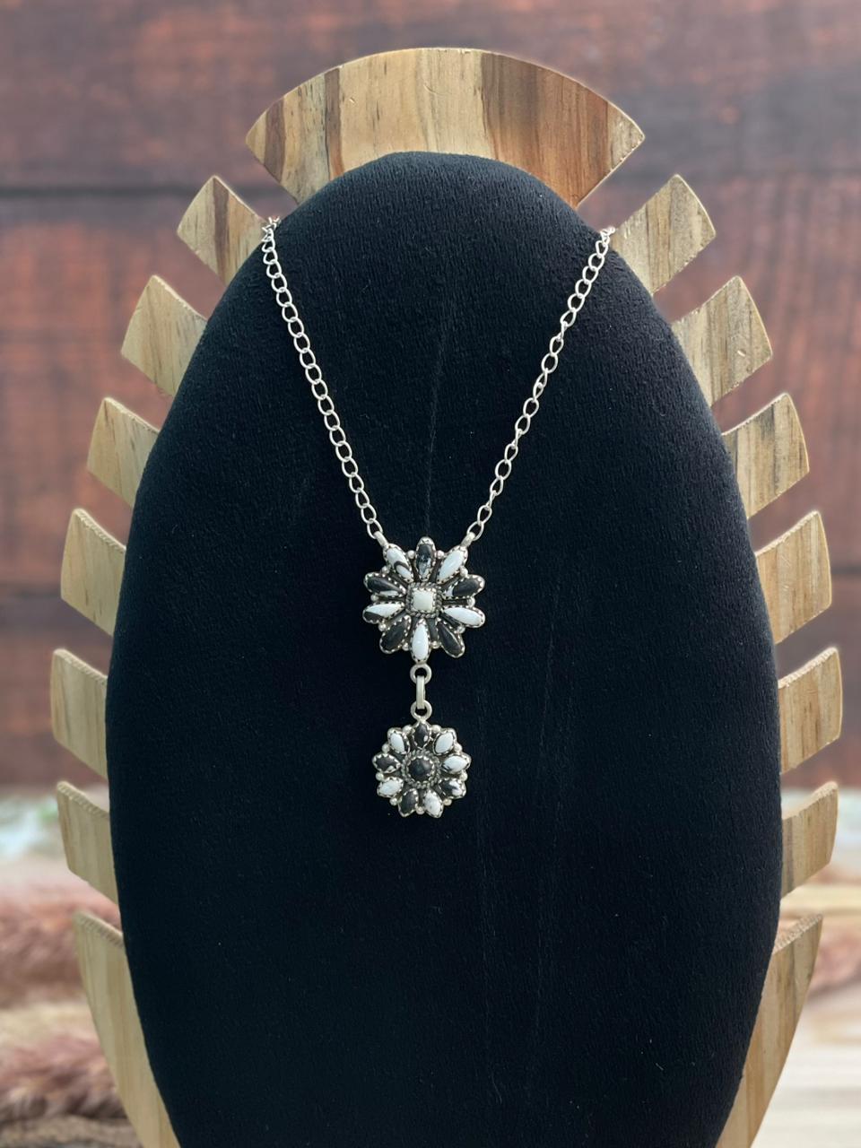 Handmade Sterling Silver White Buffalo Necklace Signed Nizhoni