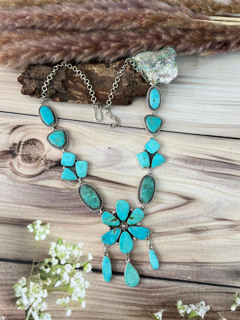 Handmade Sterling Silver Green Kingman Turquoise Collection: Necklace Signed Nizhoni