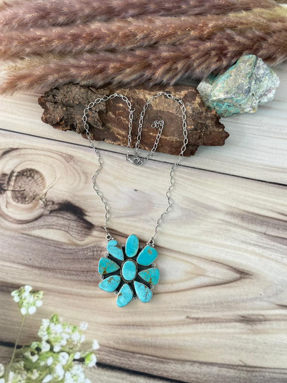 Handmade Sterling Silver Green Kingman Turquoise Collection: Necklace Signed Nizhoni