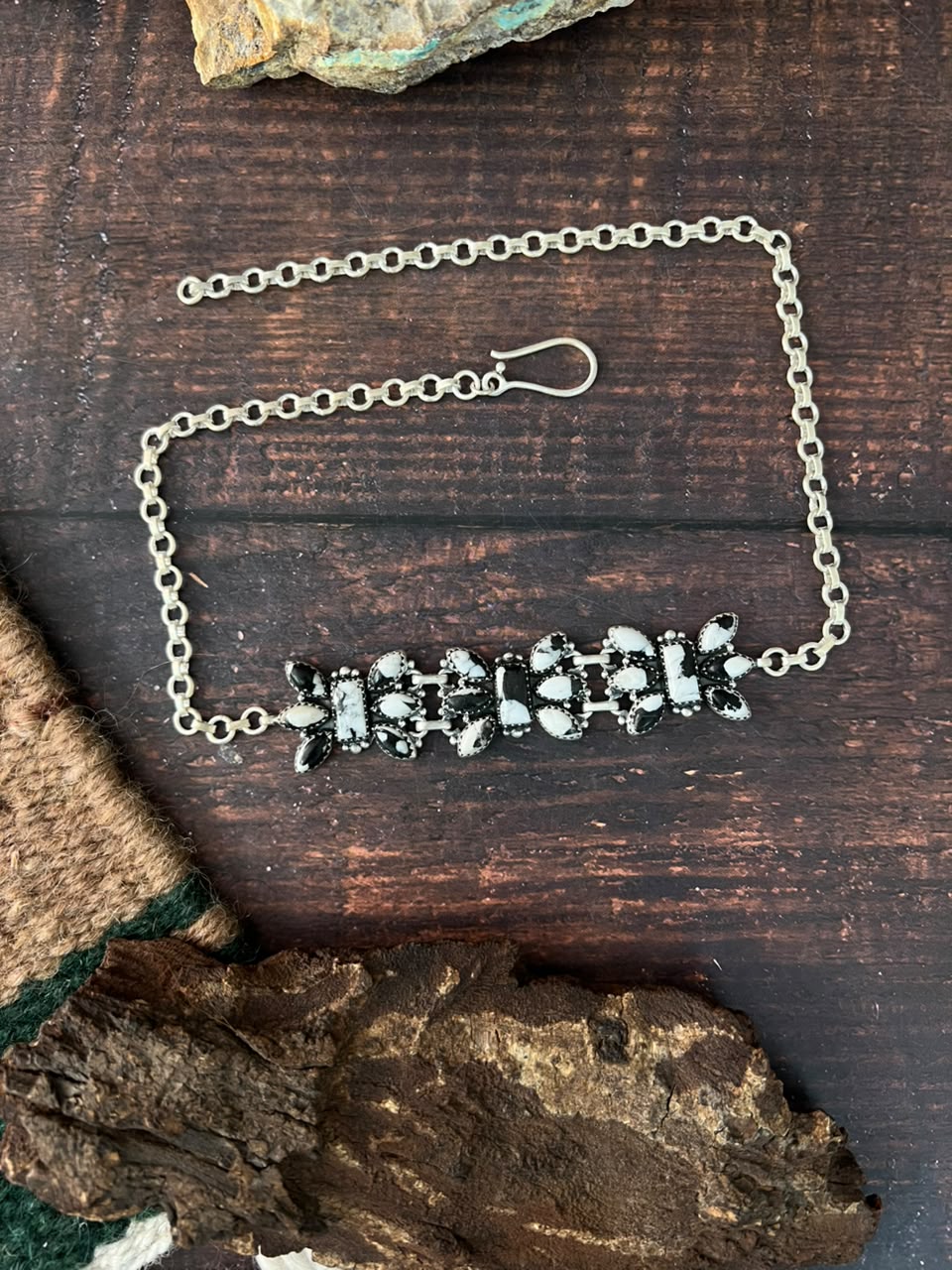 Handmade Sterling Silver White Buffalo Choker Necklace Signed Nizhoni