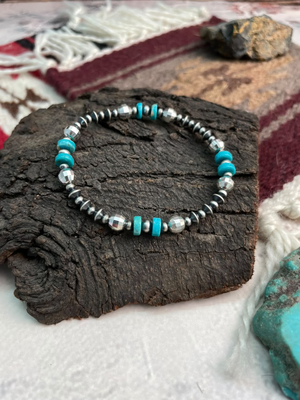 Handmade Sterling Silver Kingman Turquoise Stretchy Beaded Bracelet