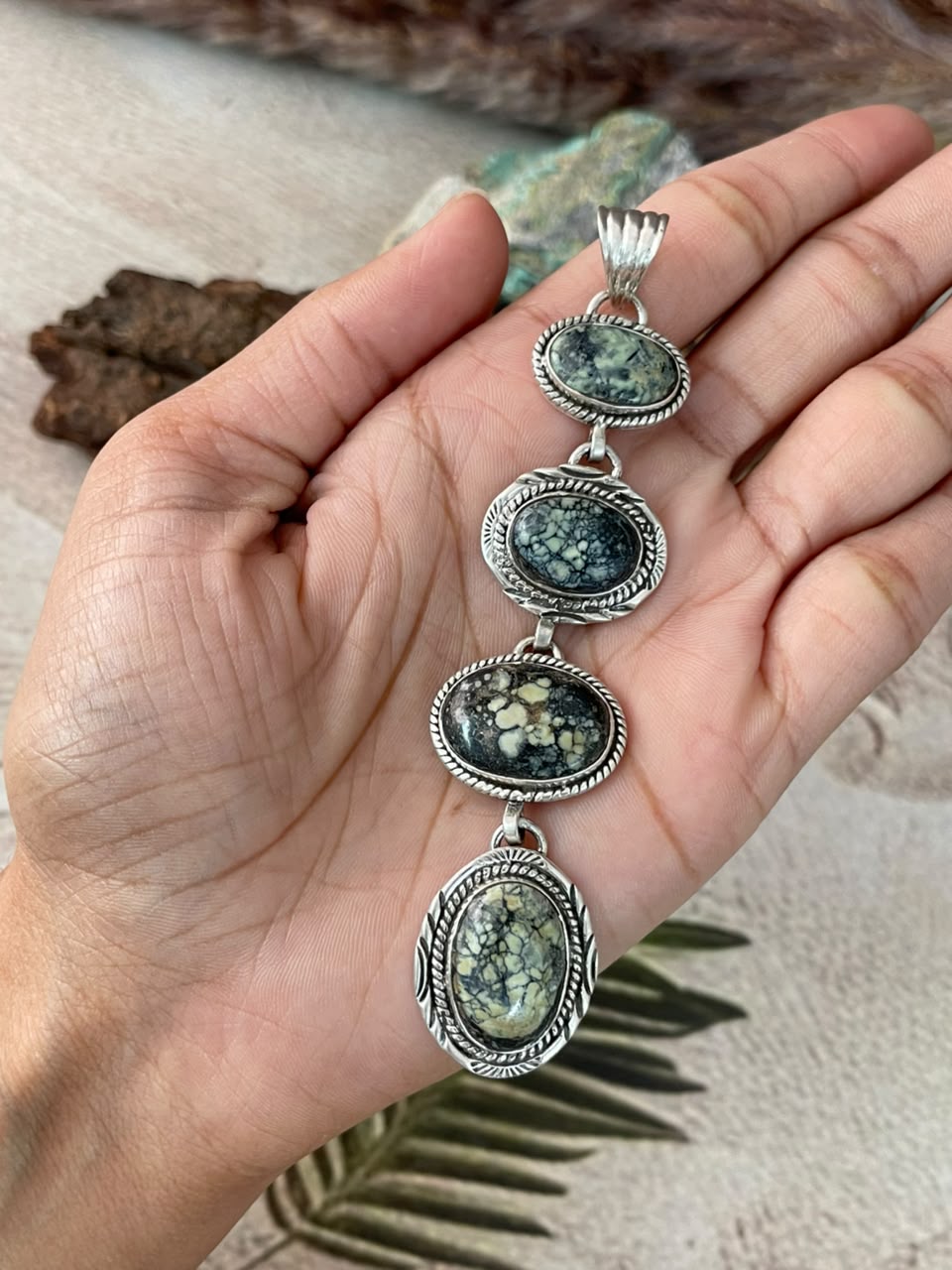 Handmade Sterling Silver Colina Verde Variscite Collection: Pendant Signed Nizhoni