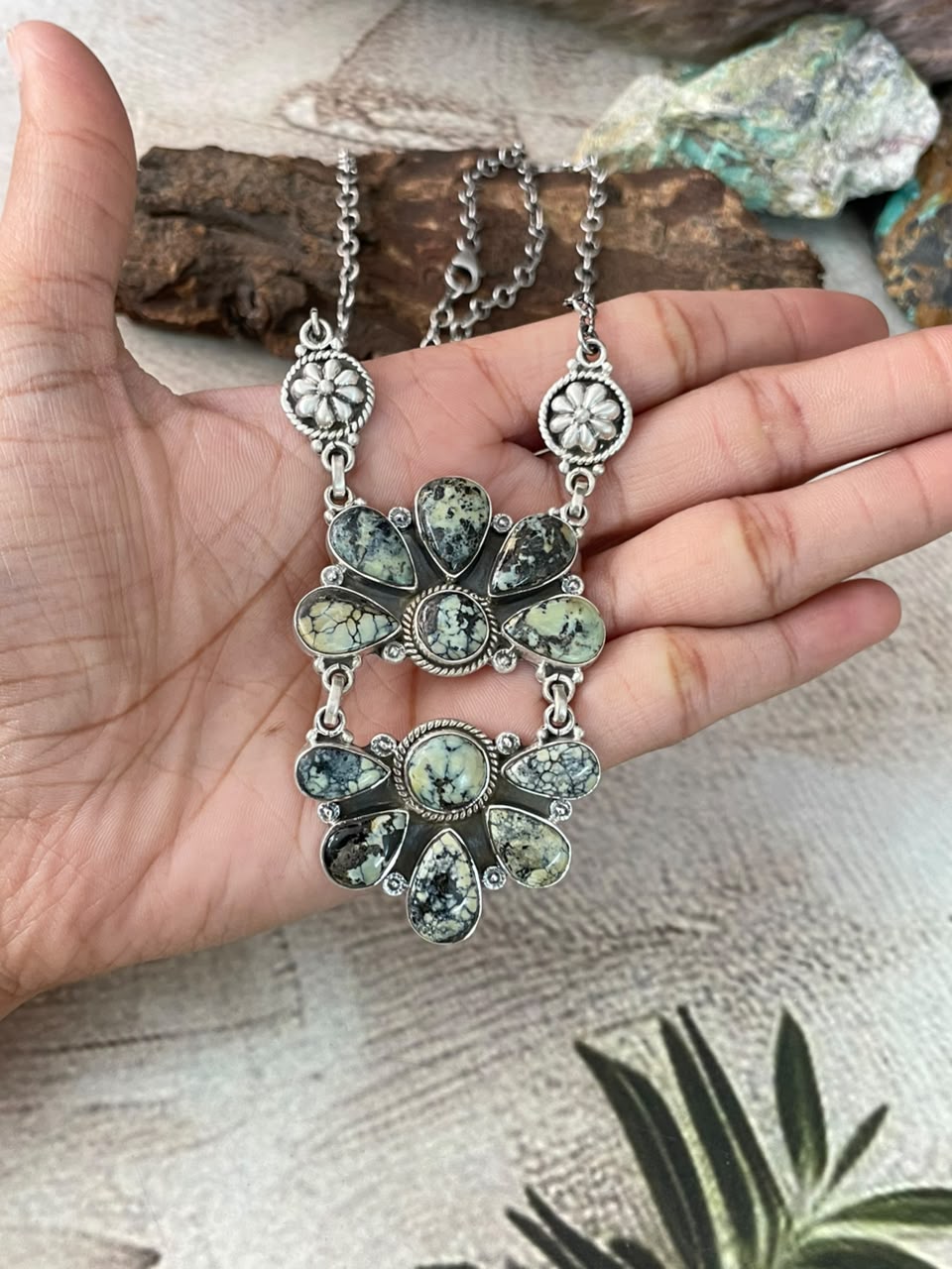 Handmade Sterling Silver Colina Verde Variscite Collection: Necklace Signed Nizhoni
