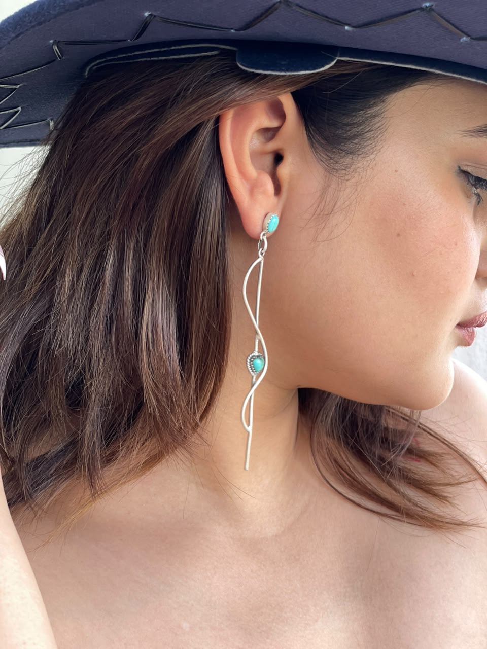 Handmade Sterling Silver Kingman Turquoise Post Dangle Heart Earrings Signed Nizhoni