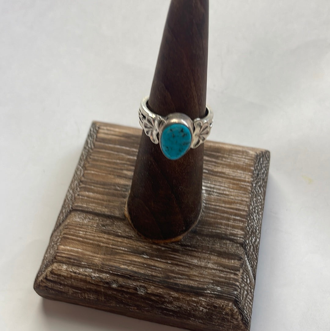 Handcrafted Sterling Silver Single Stone Turquoise Twisted Band Ring