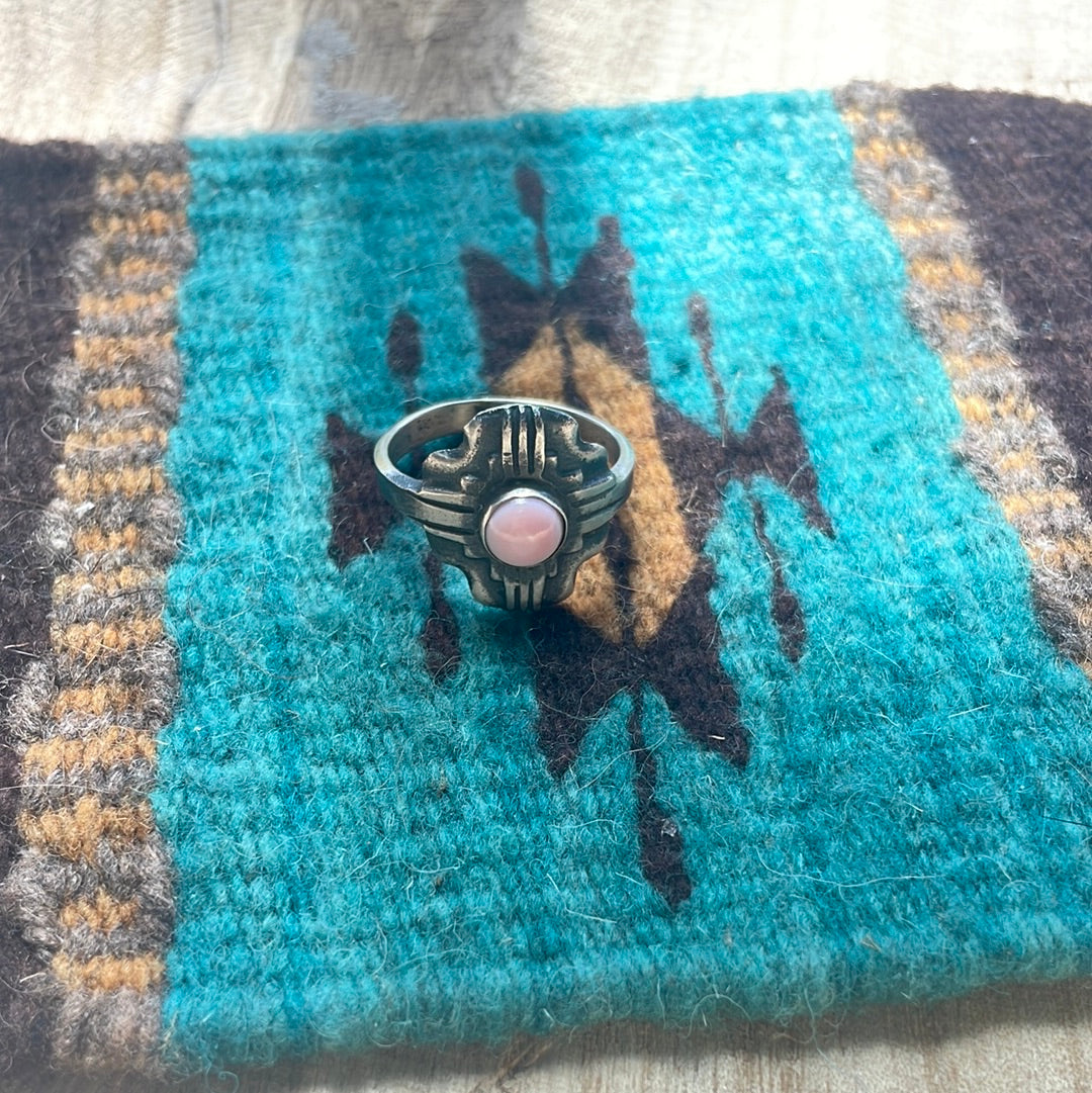 Handcrafted Sterling Silver & Pink Conch Ring Signed Chimney Butte