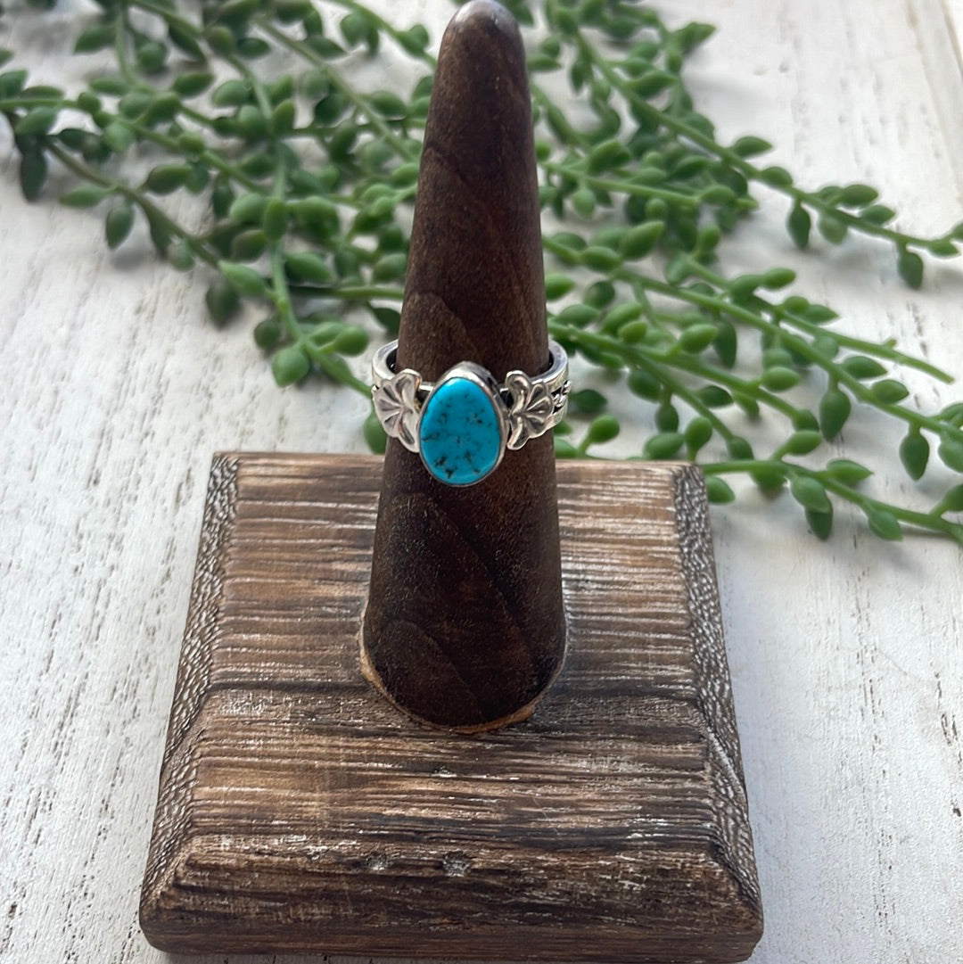 Handcrafted Sterling Silver Single Stone Turquoise Twisted Band Ring