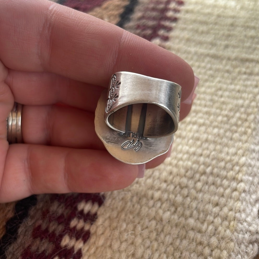 Handcrafted Sterling Silver & Pink Conch Oval Ring Signed