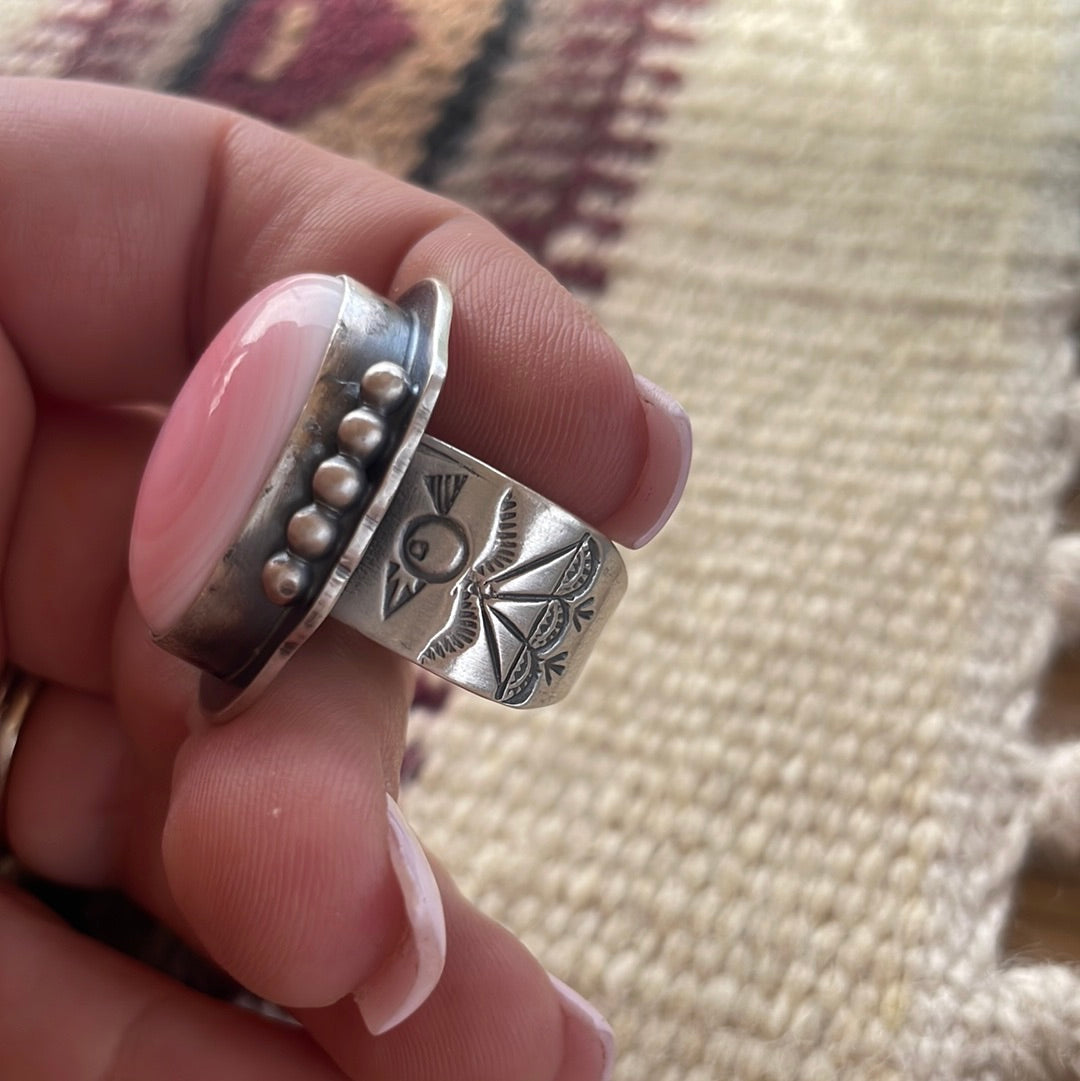 Handcrafted Sterling Silver & Pink Conch Oval Ring Signed