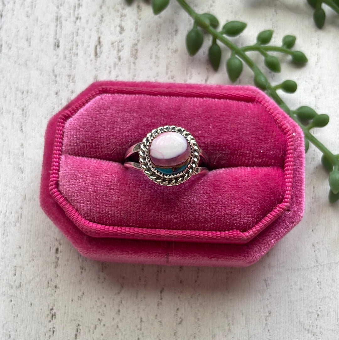 Beautiful Handcrafted Sterling Silver Pink Dream Twist Round Ring Signed