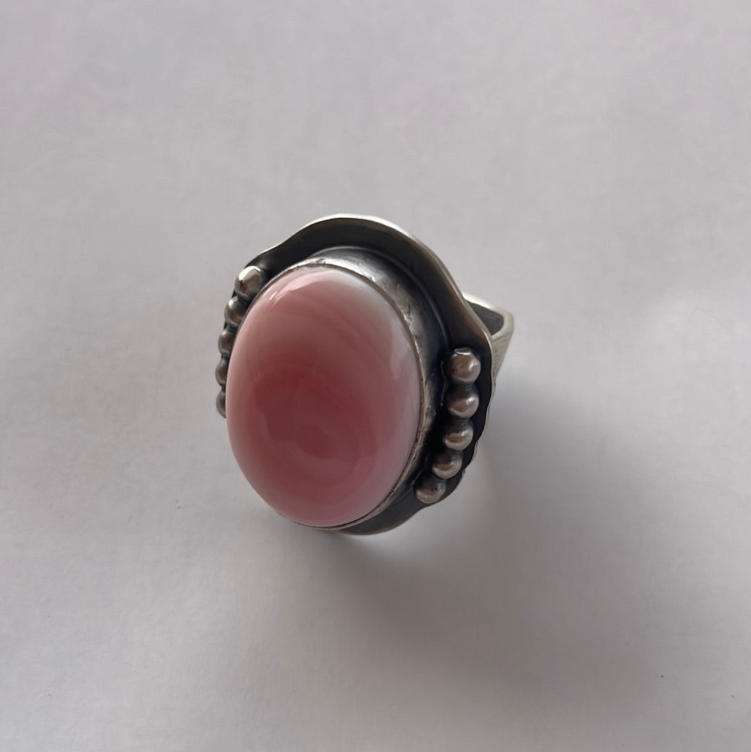 Handcrafted Sterling Silver & Pink Conch Oval Ring Signed