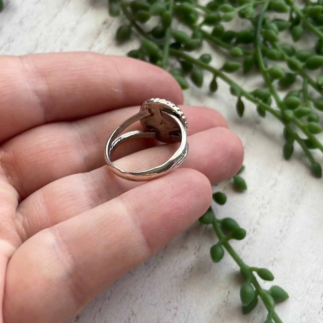 Beautiful Handcrafted Sterling Silver Pink Dream Twist Round Ring Signed
