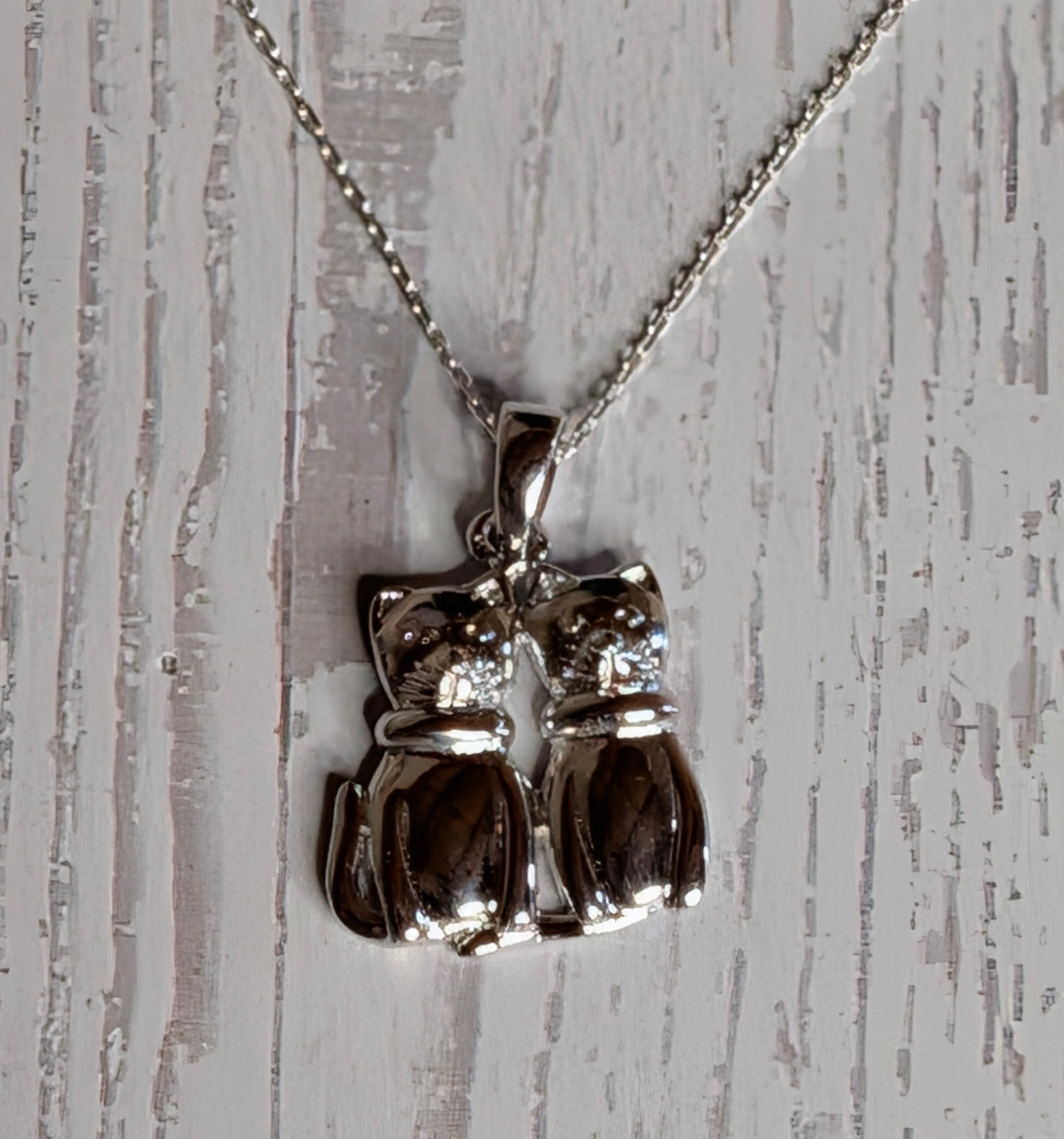 Sterling Silver Double Kitty Cat Detailed Pendant Necklace
