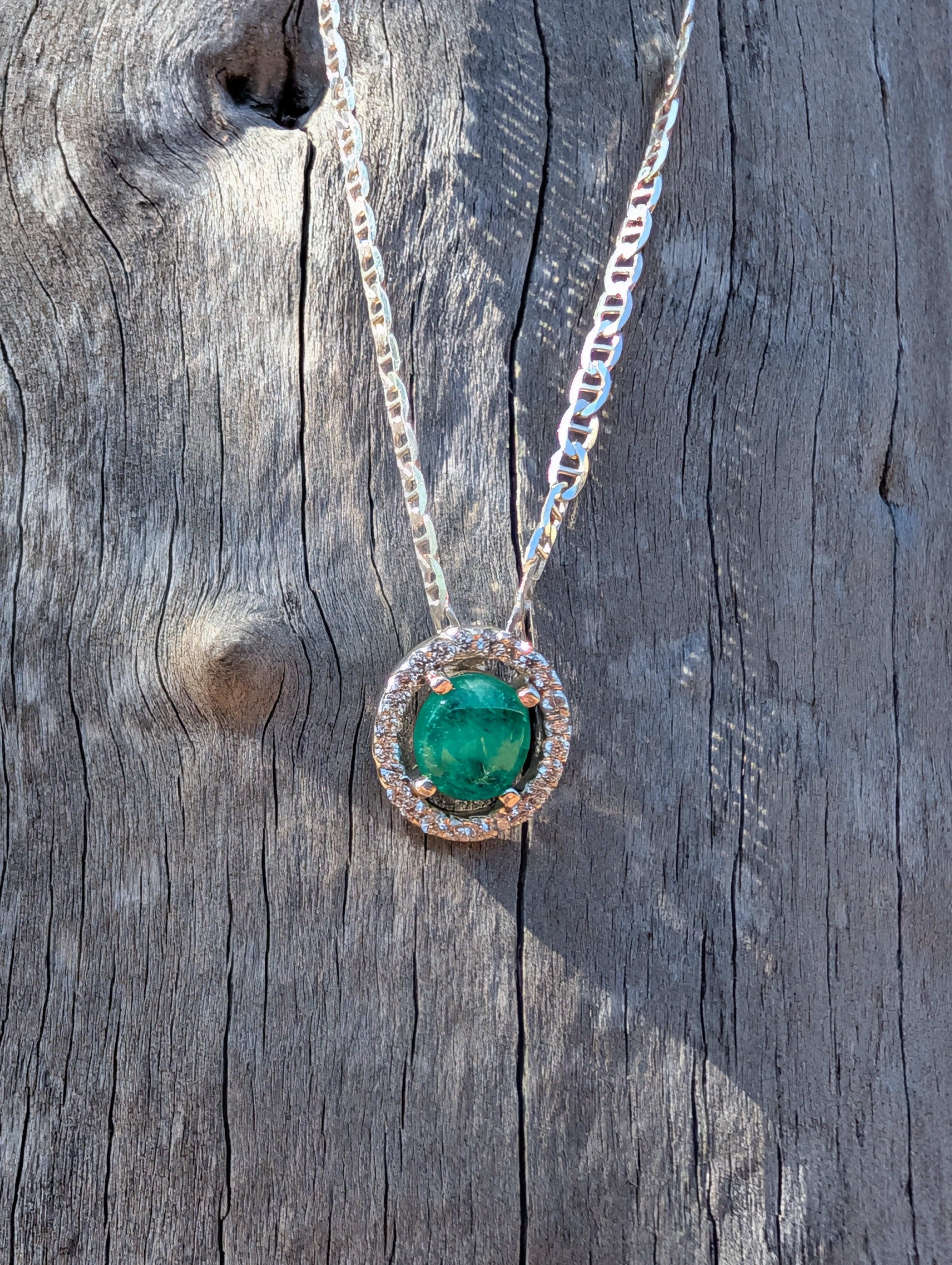 Emerald Necklace in Sterling Silver 1ct set 7A