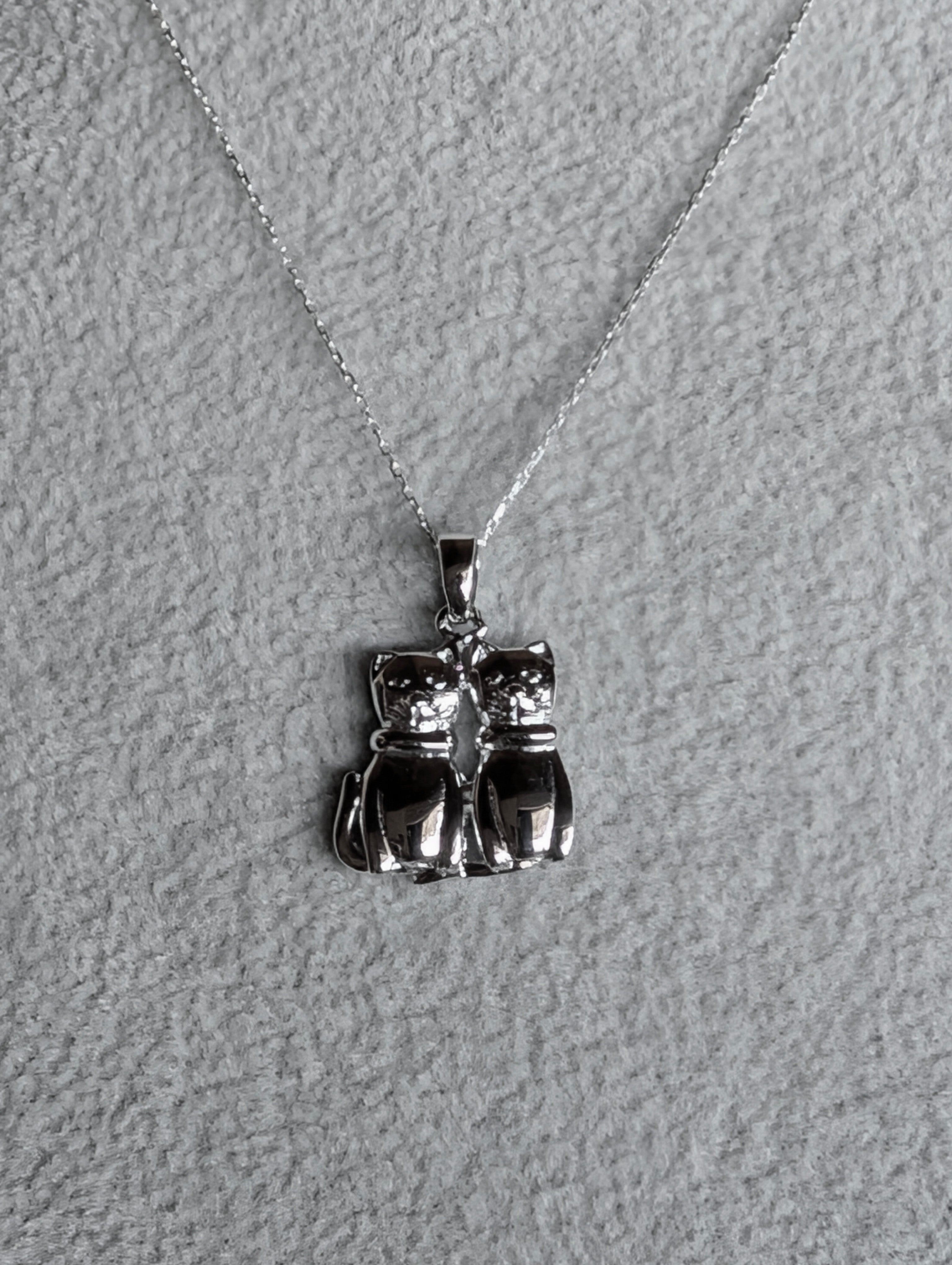 Sterling Silver Double Kitty Cat Detailed Pendant Necklace