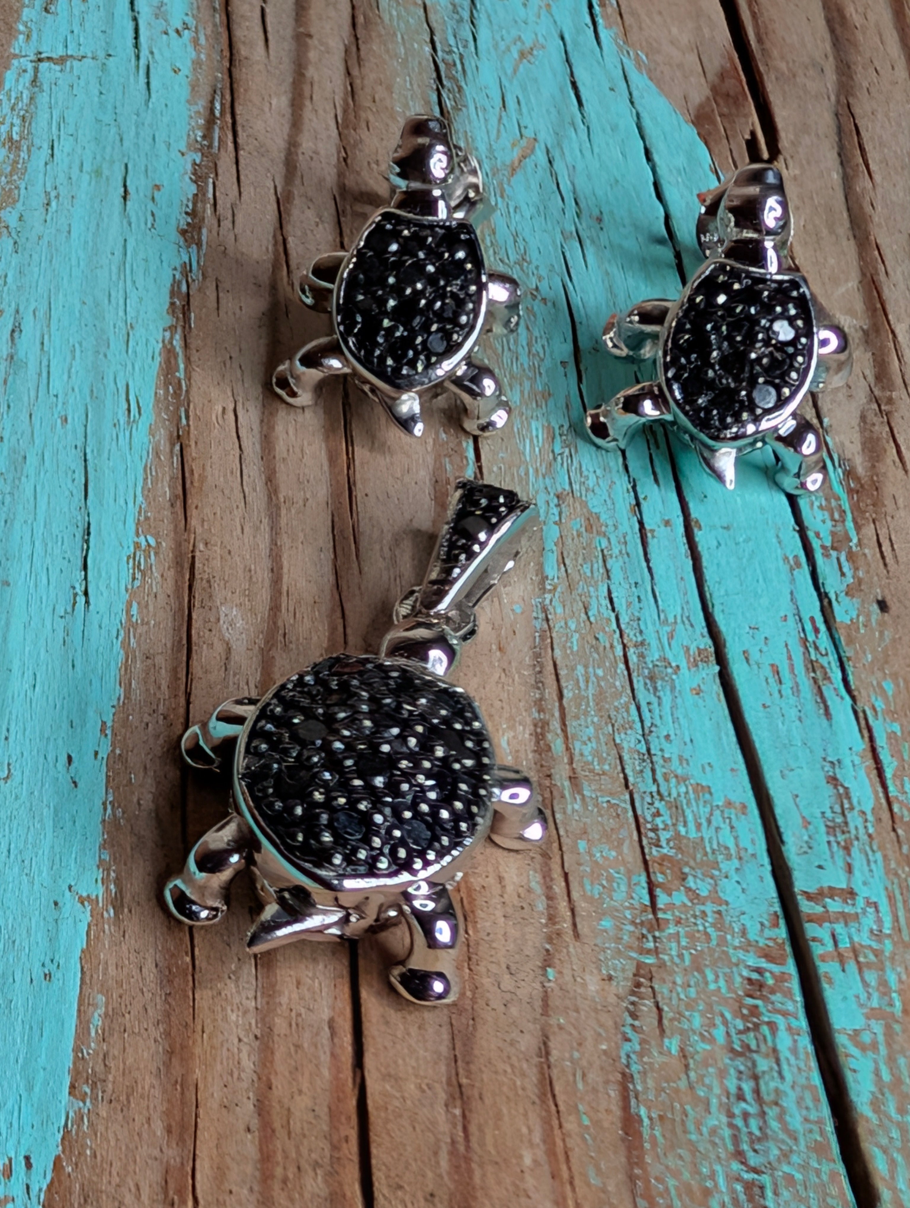 Sterling Silver Sparkling Black Stone Turtle Earrings & Pendant Jewelry Set