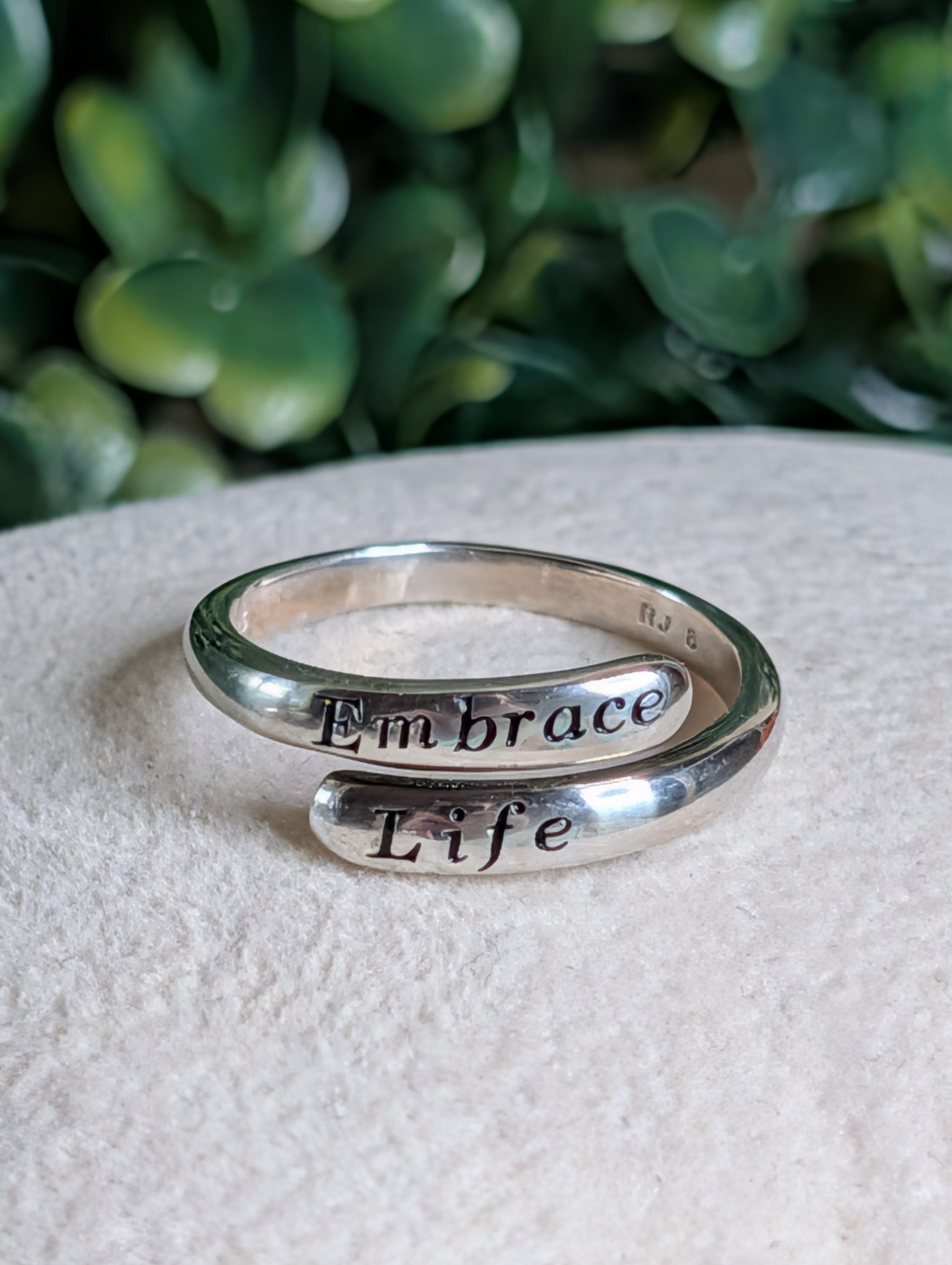 Sterling Silver "Embrace Life" Simplistic Stylish Ring Size 7.5