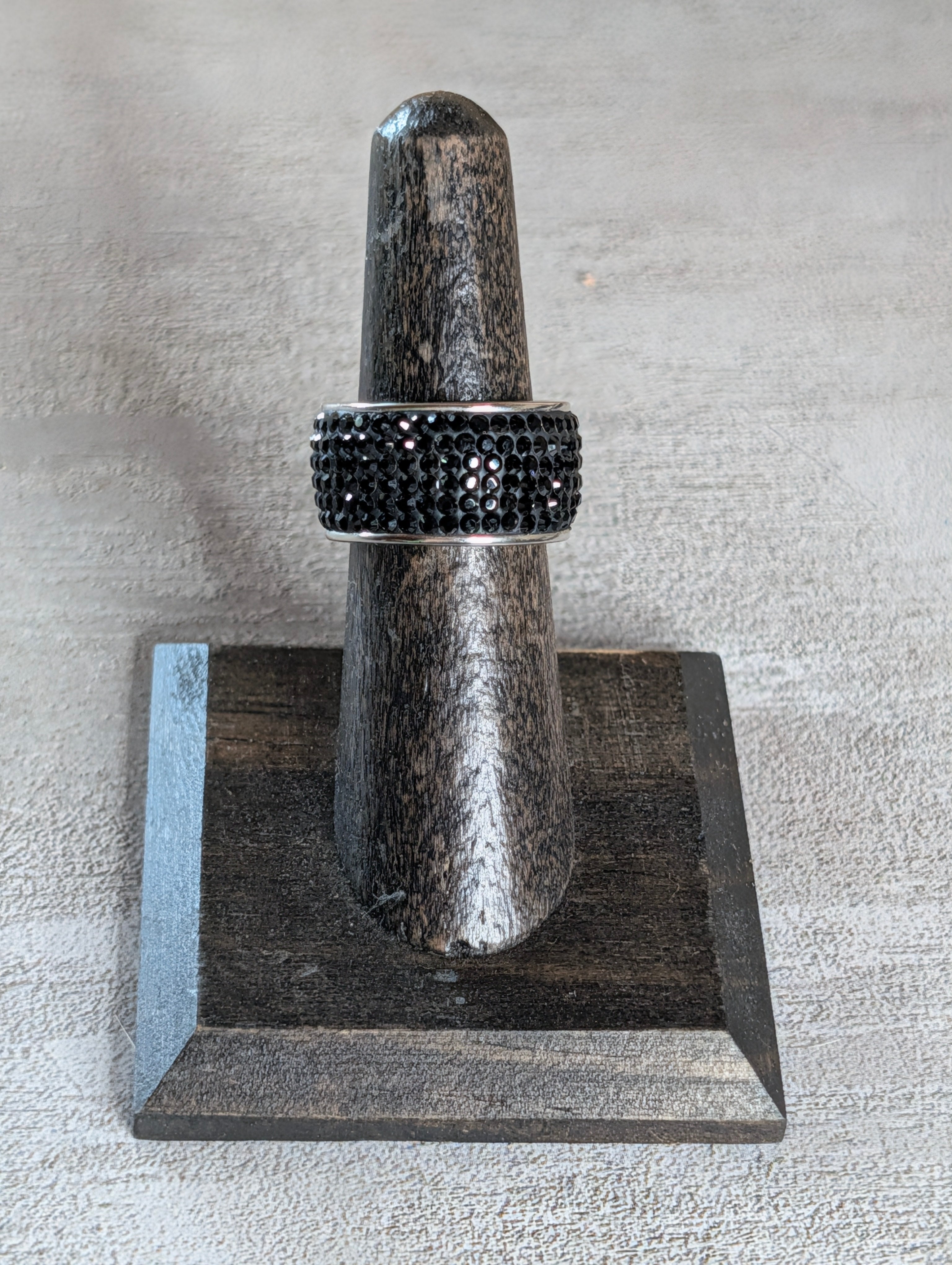 Sterling Silver Paved Black Stone Wide Band Ring Size 6