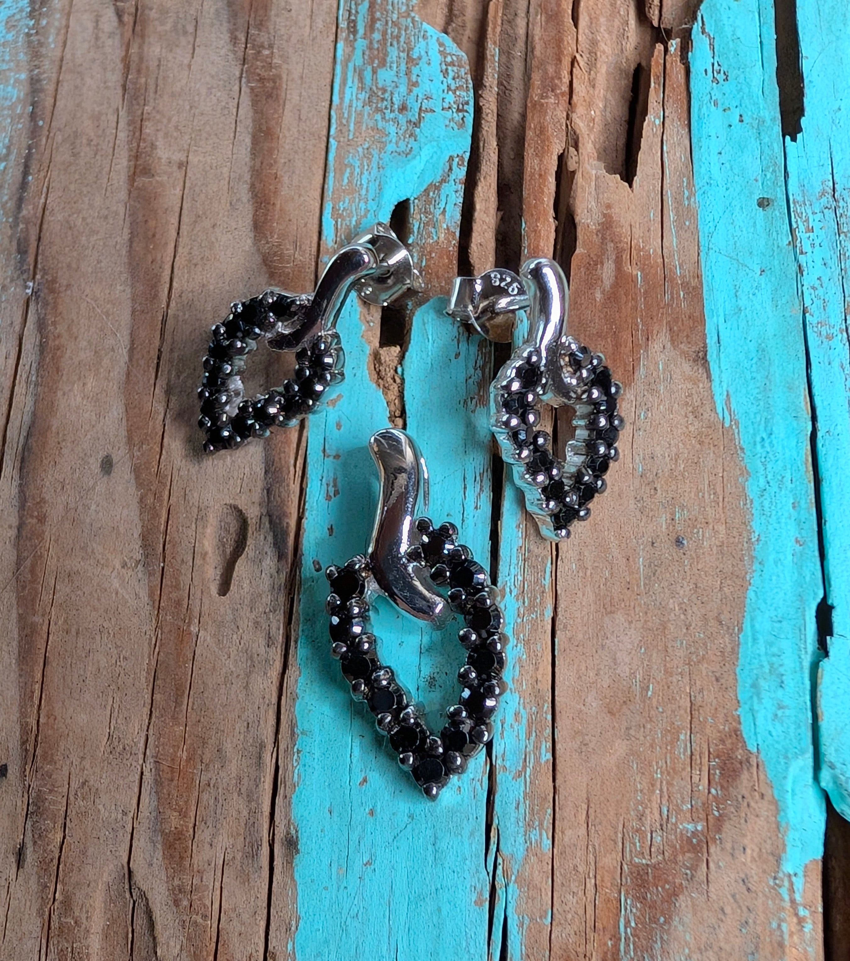 Sterling Silver Black CZ Leaf Shaped Earrings & Pendant Jewelry Set
