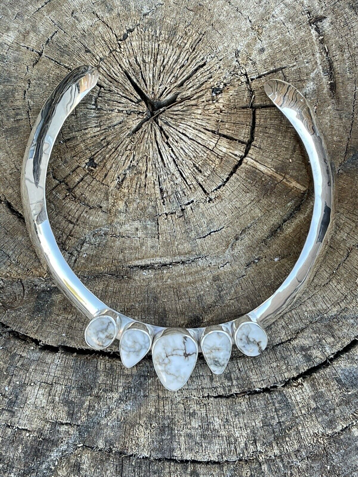 Navajo Sterling Silver White Buffalo 5 Stone Choker Necklace Signed