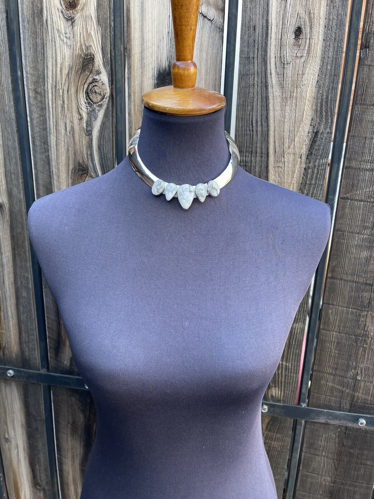 Navajo Sterling Silver White Buffalo 5 Stone Choker Necklace Signed