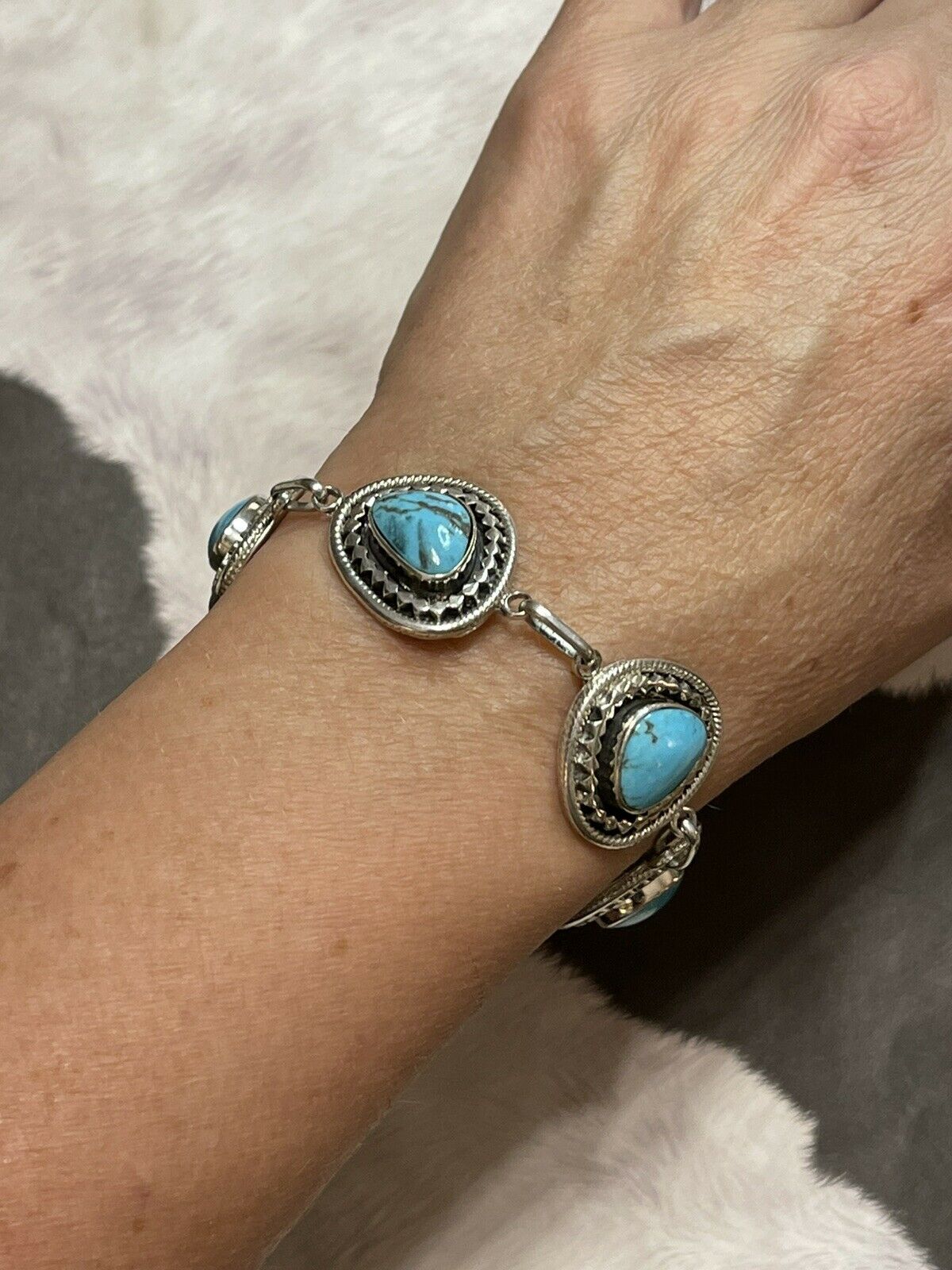 Handcrafted Sweet Kingman Turquoise & Sterling Silver Twist Link Bracelet